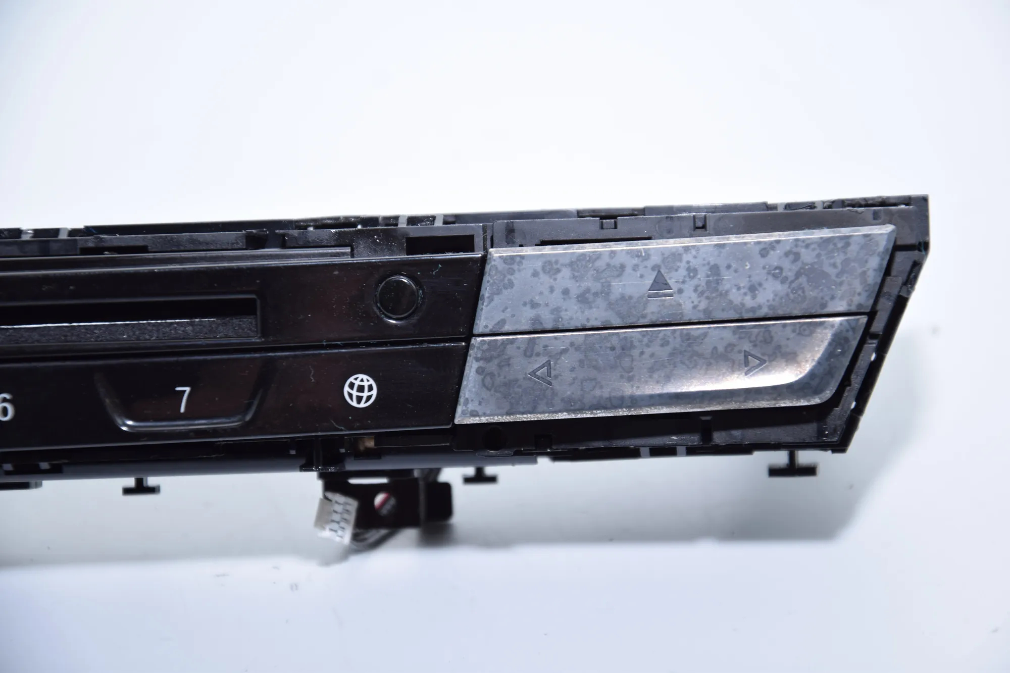 Button Switch Panel – OEM 6276761 · BMW 7 (G11, G12) BMW 7 (G11, G12) 730 d, Ld xDrive 2016 – 5