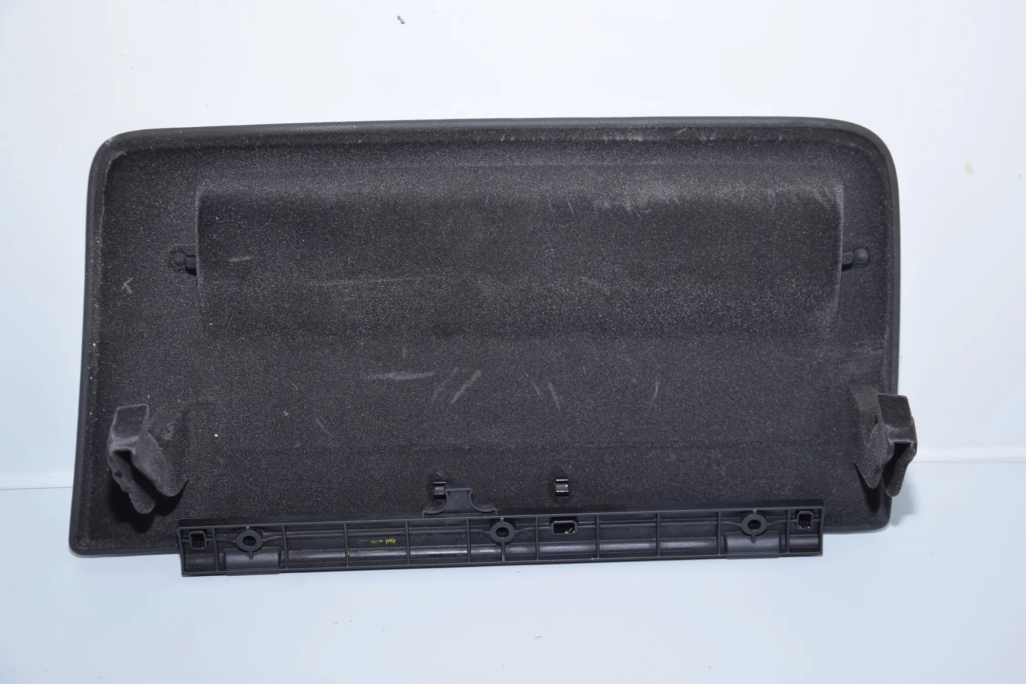 Glove Compartment – OEM 9348658 · BMW 7 (G11, G12) BMW 7 (G11, G12) 730 d, Ld xDrive 2016 – 3