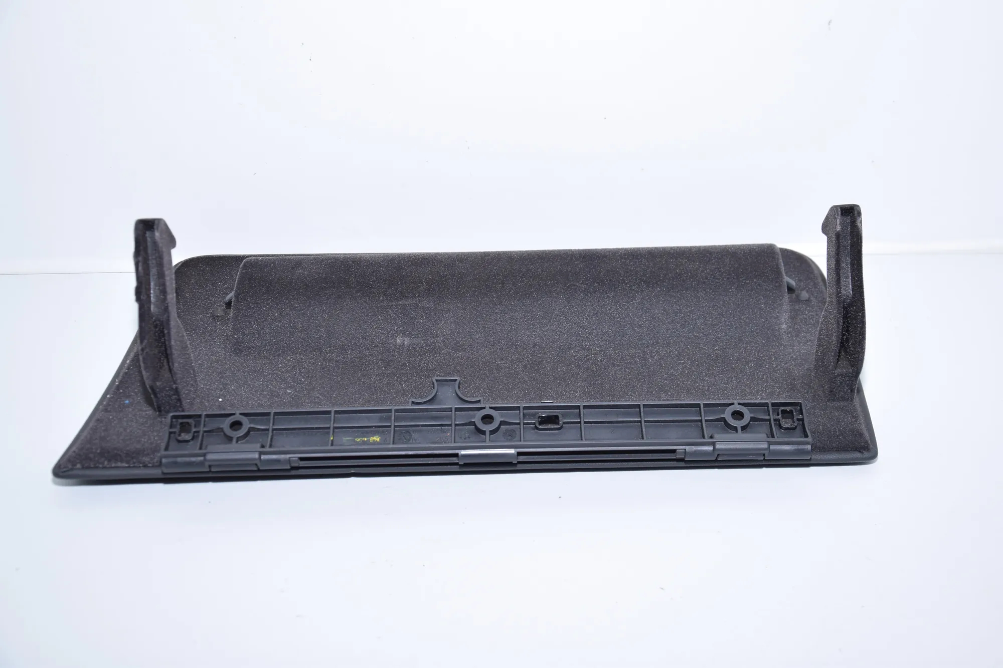 Glove Compartment – OEM 9348658 · BMW 7 (G11, G12) BMW 7 (G11, G12) 730 d, Ld xDrive 2016 – 4