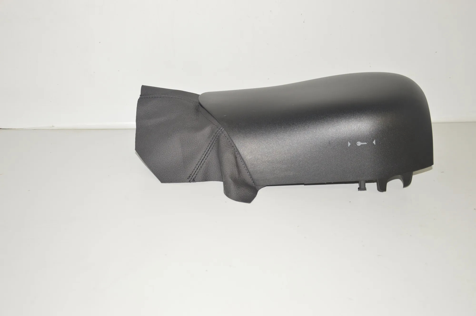 Steering Mechanism Trim – OEM 9219550 · BMW 3 (F30, F80) BMW 3 (F30, F80) 2016