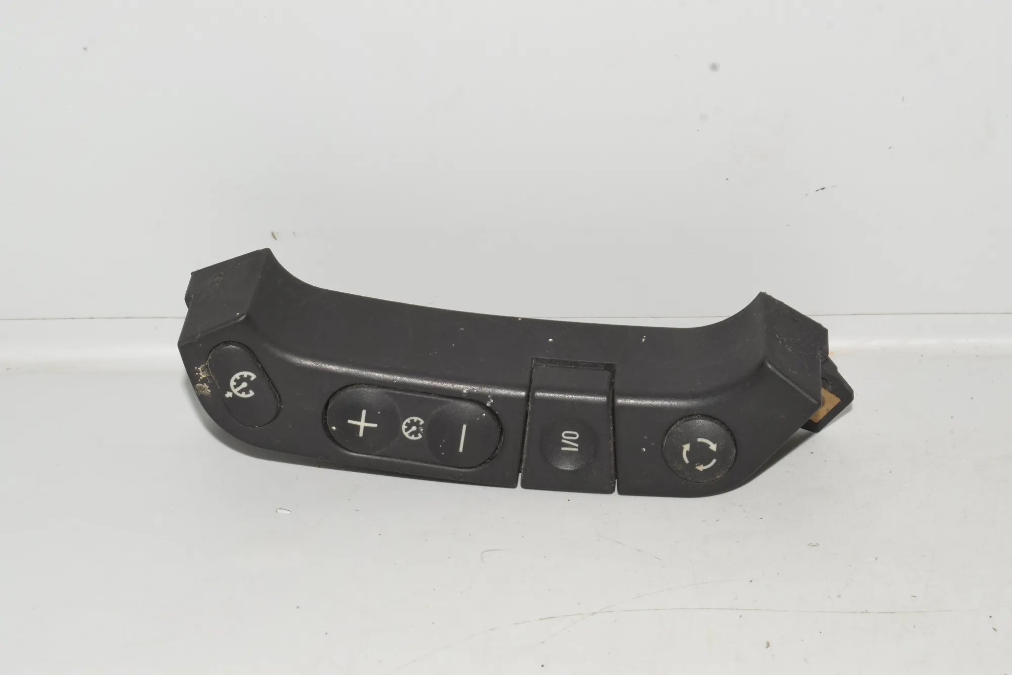 Other Control Units – OEM 8380274 · BMW 5 (E39) BMW 5 (E39) 2000