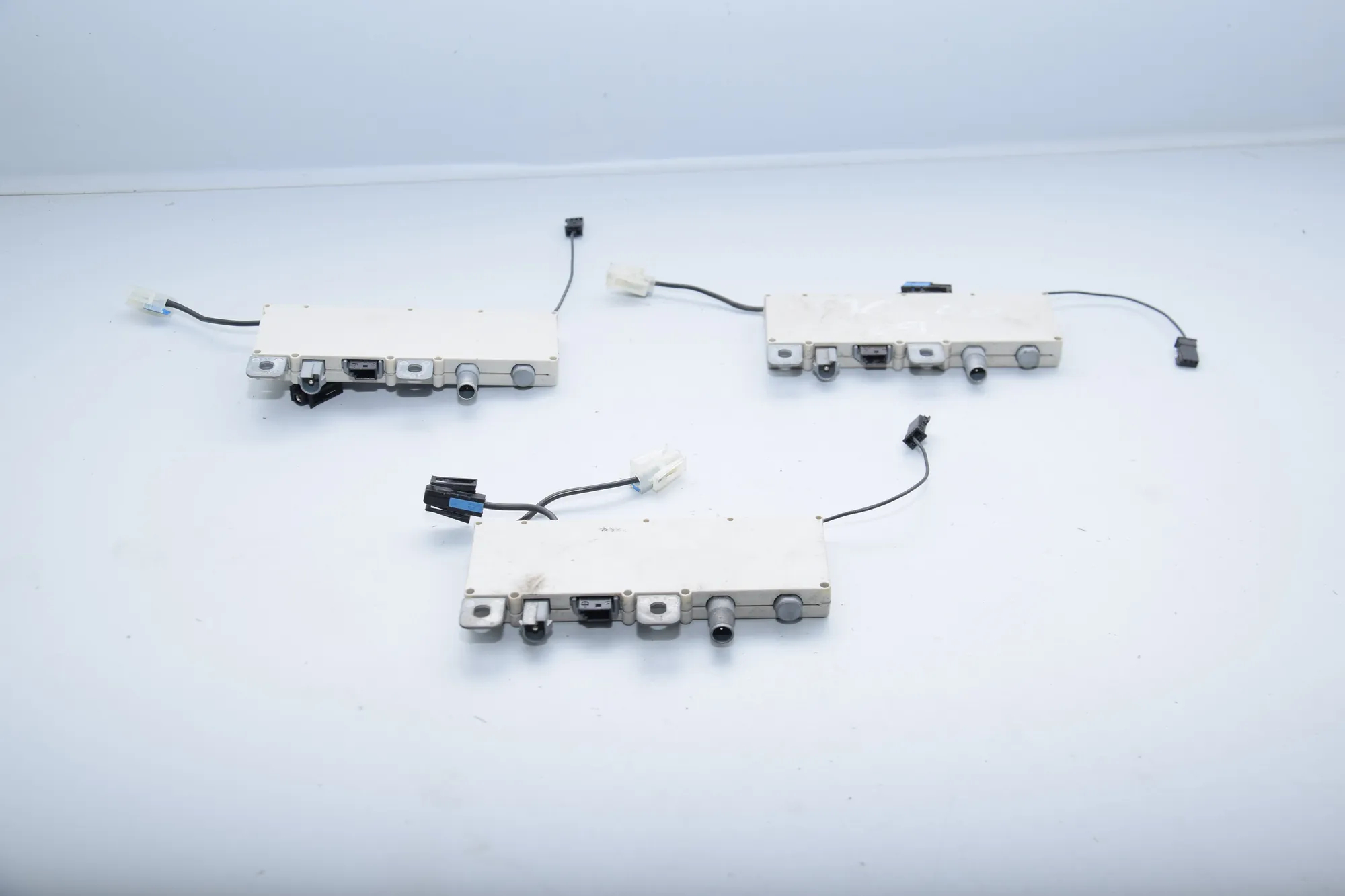 Antenna – OEM 8380685 · BMW 5 (E39) BMW 5 (E39) 2001 – 2