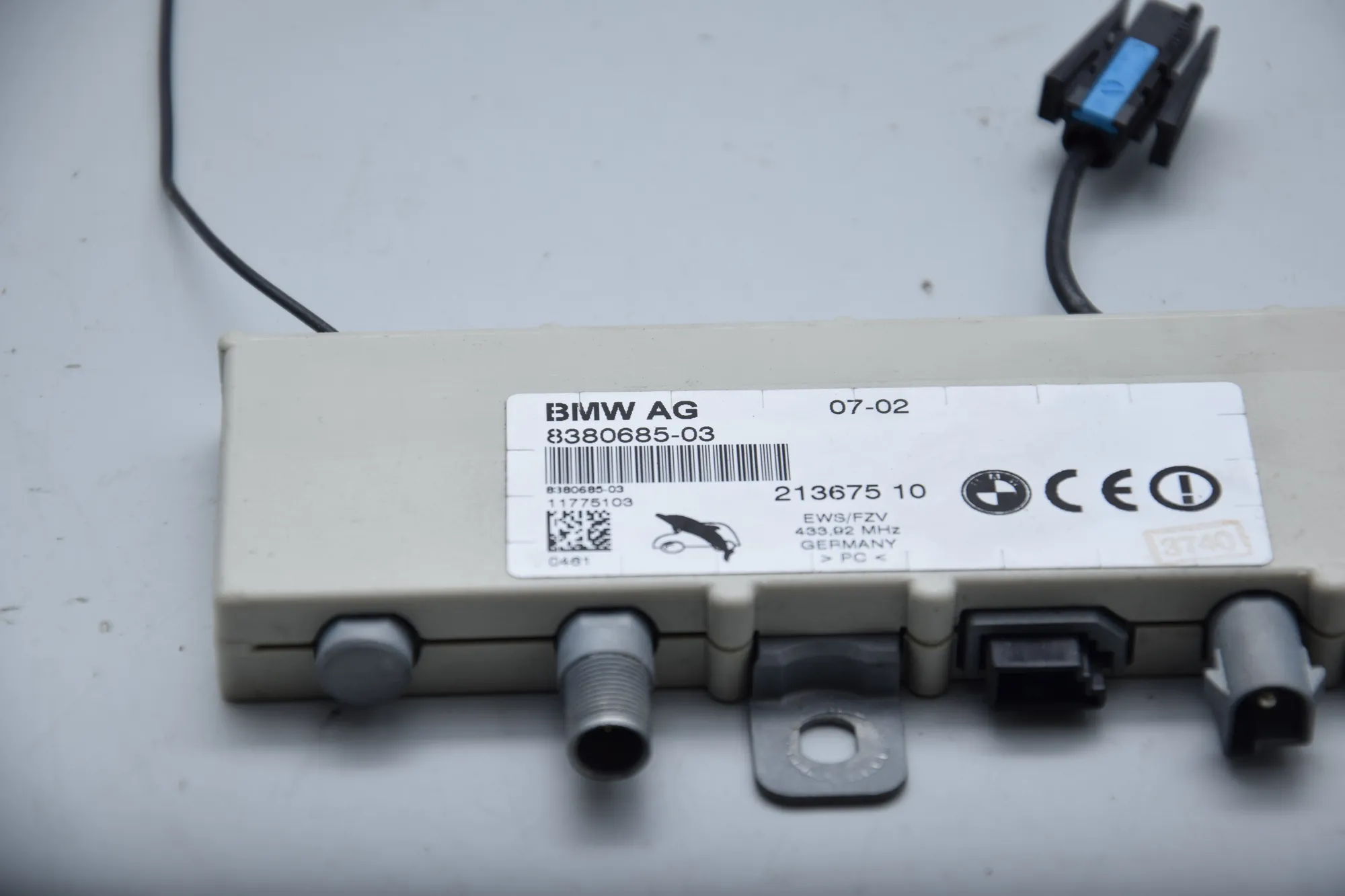 Antenna – OEM 8380685 · BMW 5 (E39) BMW 5 (E39) 2001 – 2