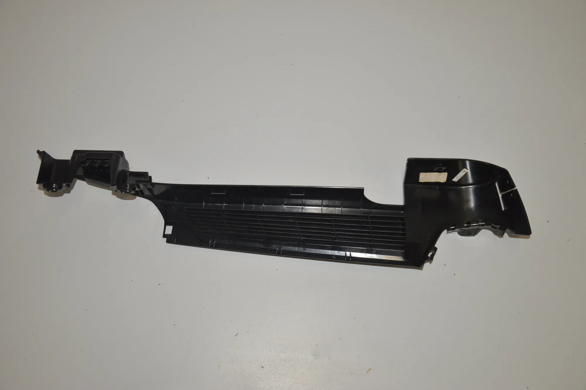 Other Trim Parts – OEM 9168483 · BMW 5 Touring (F11) BMW 5 Touring (F11) 2013 – 2