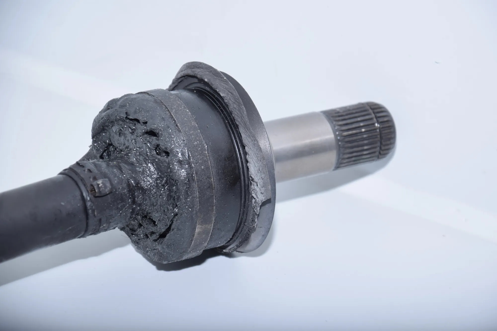 Rear Left Driveshaft – OEM NA · BMW 7 (G11, G12) BMW 7 (G11, G12) 730 d, Ld xDrive 2016 – 2