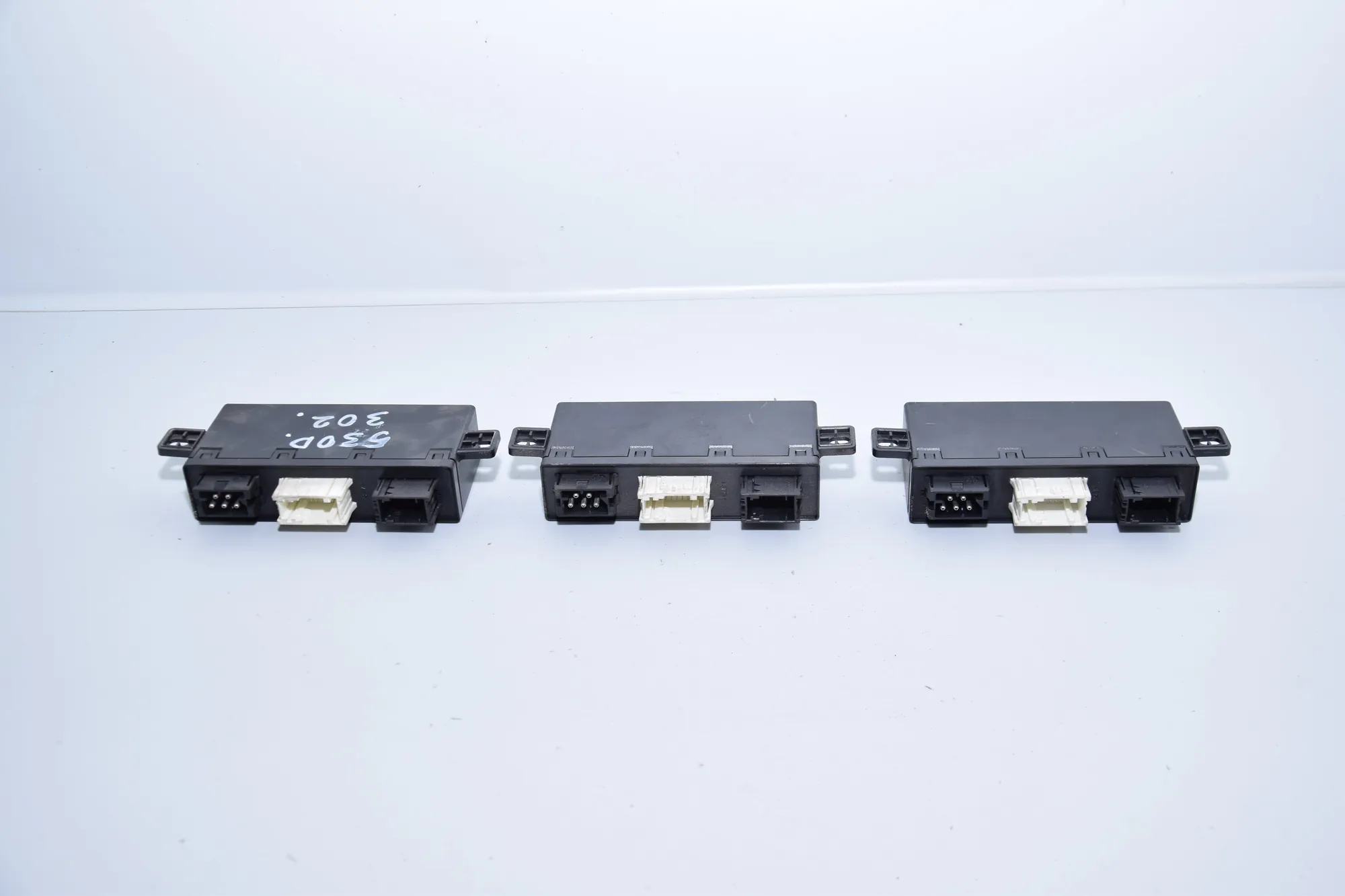 Front Left Door Control Unit – OEM 8378765 · BMW 5 (E39) BMW 5 (E39) 2001