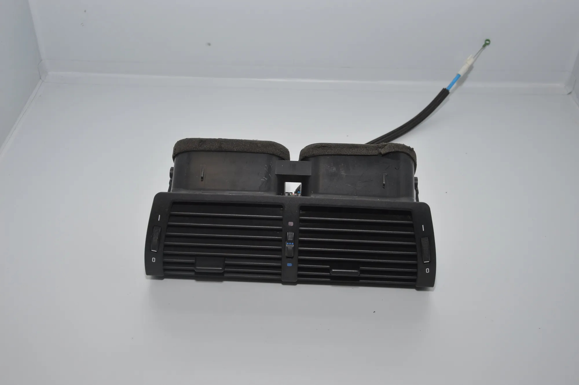 Dashboard Air Vents – OEM 8402221 · BMW X5 (E53) 3.0 d 2001