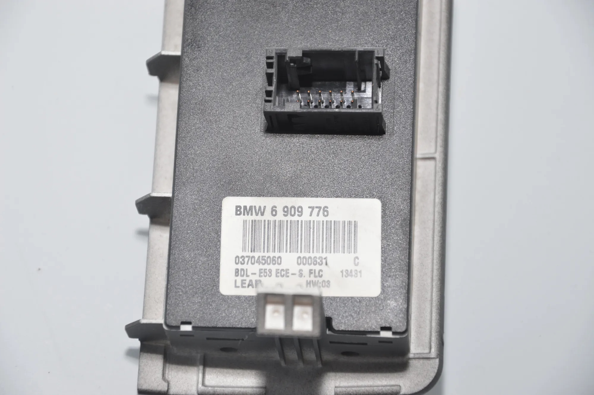 Headlight Switch Control Unit – OEM 6909776 · BMW X5 (E53) 3.0 d 2001 – 5