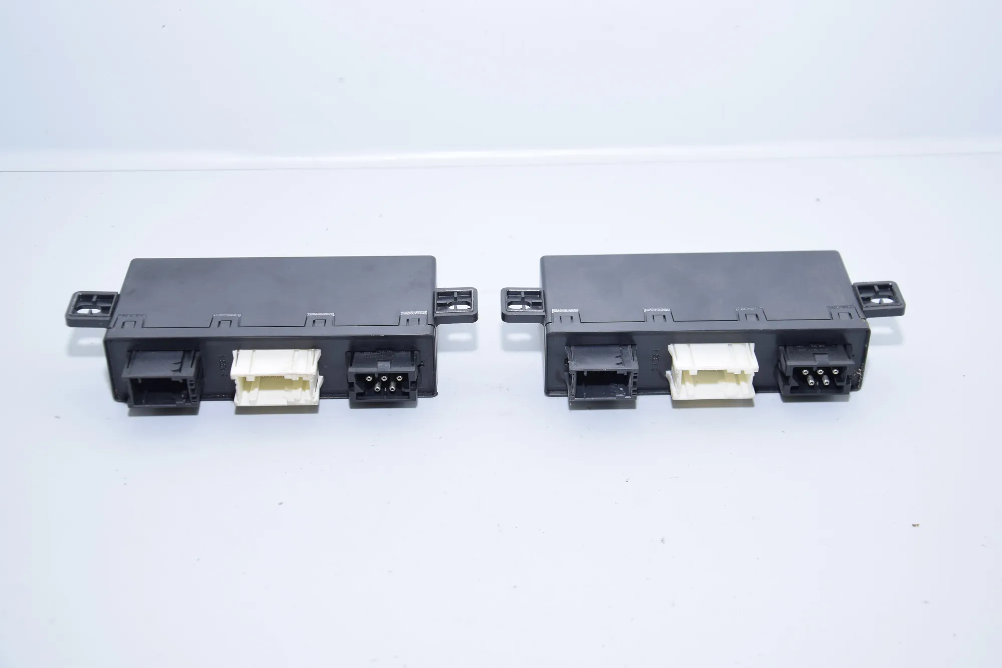Front Left Door Control Unit – OEM 6904248 · BMW 5 (E39) BMW 5 (E39) 2001