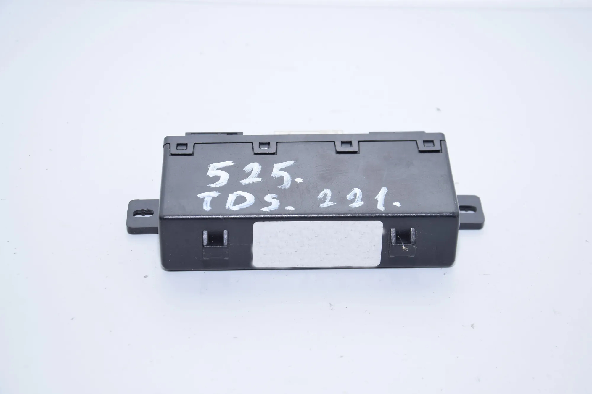 Front Left Door Control Unit – OEM 8377600 · BMW 5 (E39) BMW 5 (E39) 2000 – 2