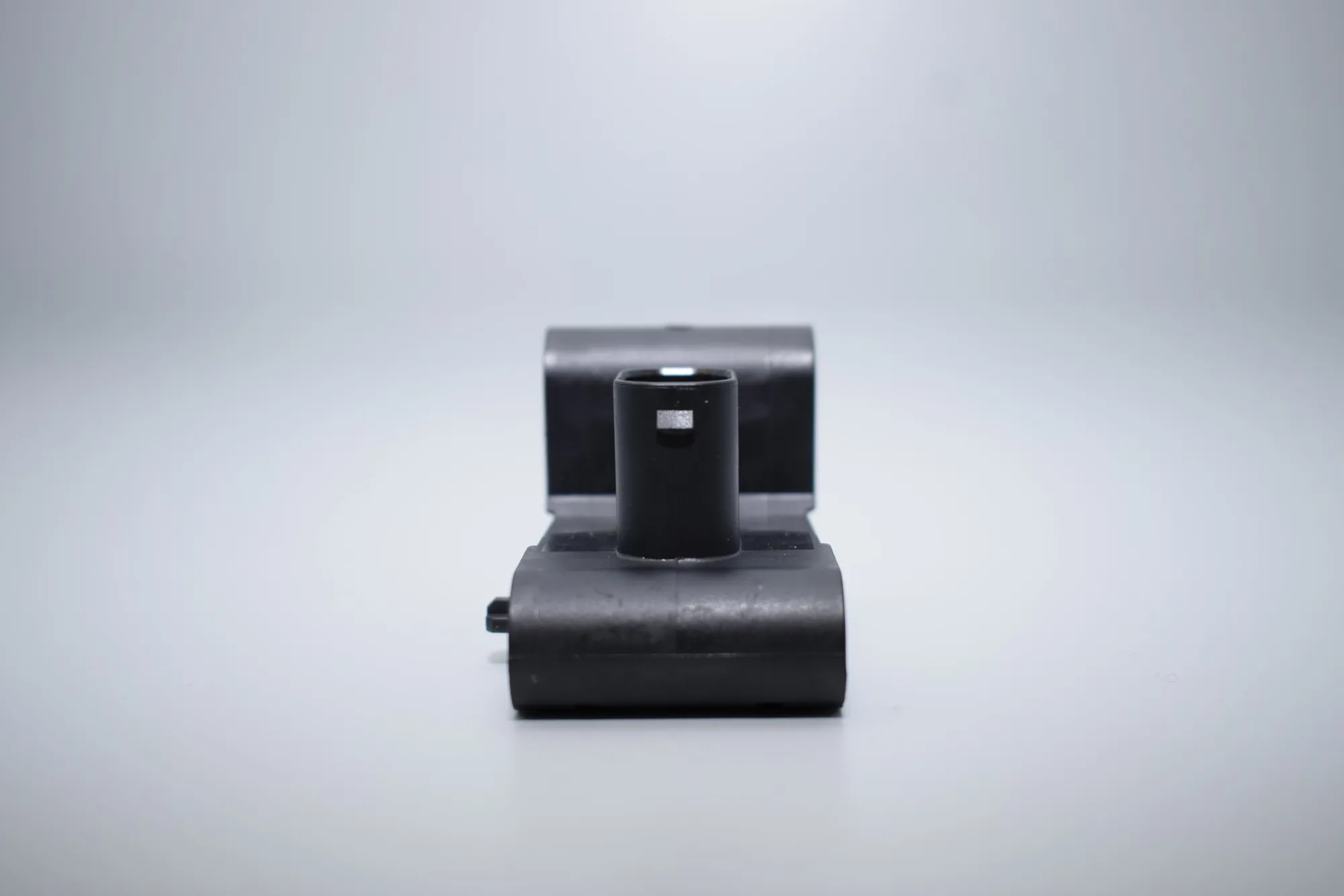 Front Left Impact Sensor – OEM 6911003 · BMW 1 (E87) 118 d 2010 – 6