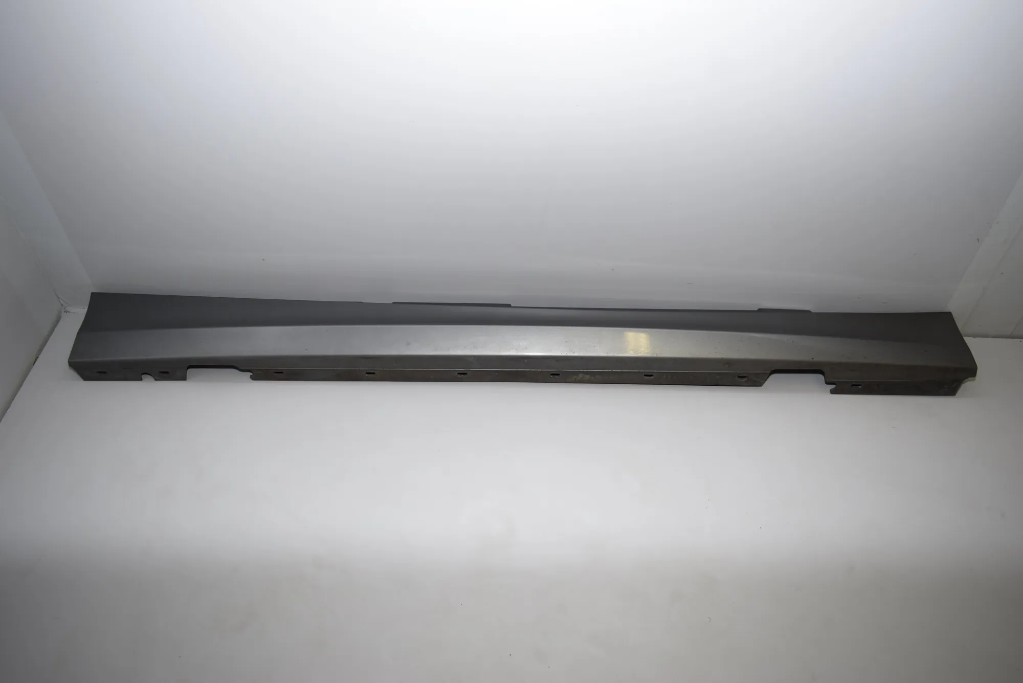 Right Side Plastic Sideskirt Cover – OEM 7184354 · BMW 1 (E87) 118 d 2010 – 3