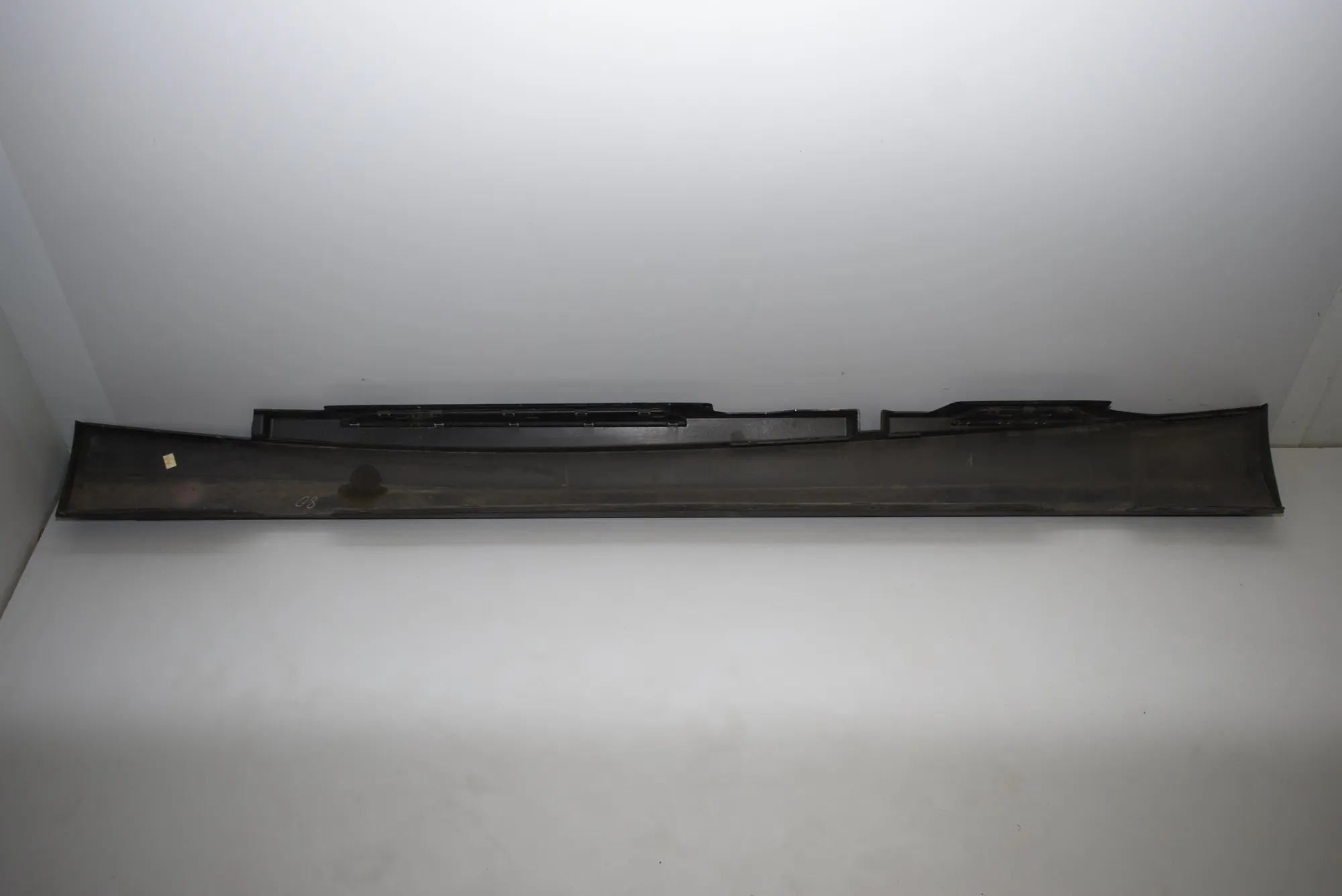 Right Side Plastic Sideskirt Cover – OEM 7184354 · BMW 1 (E87) 118 d 2010