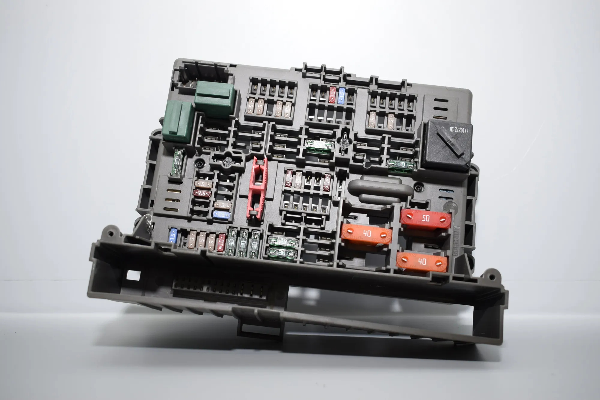 Fuse Box – OEM 9119446 · BMW 1 (E87) 118 d 2010 – 2