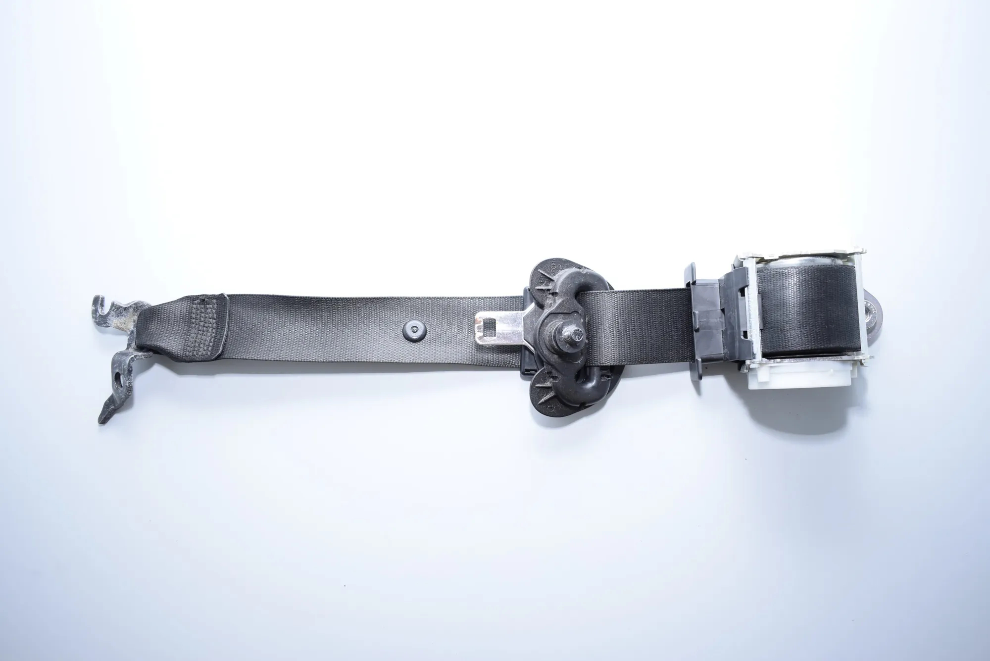 Front Left Seatbelt – OEM 3059849 · BMW 1 (E87) 118 d 2010