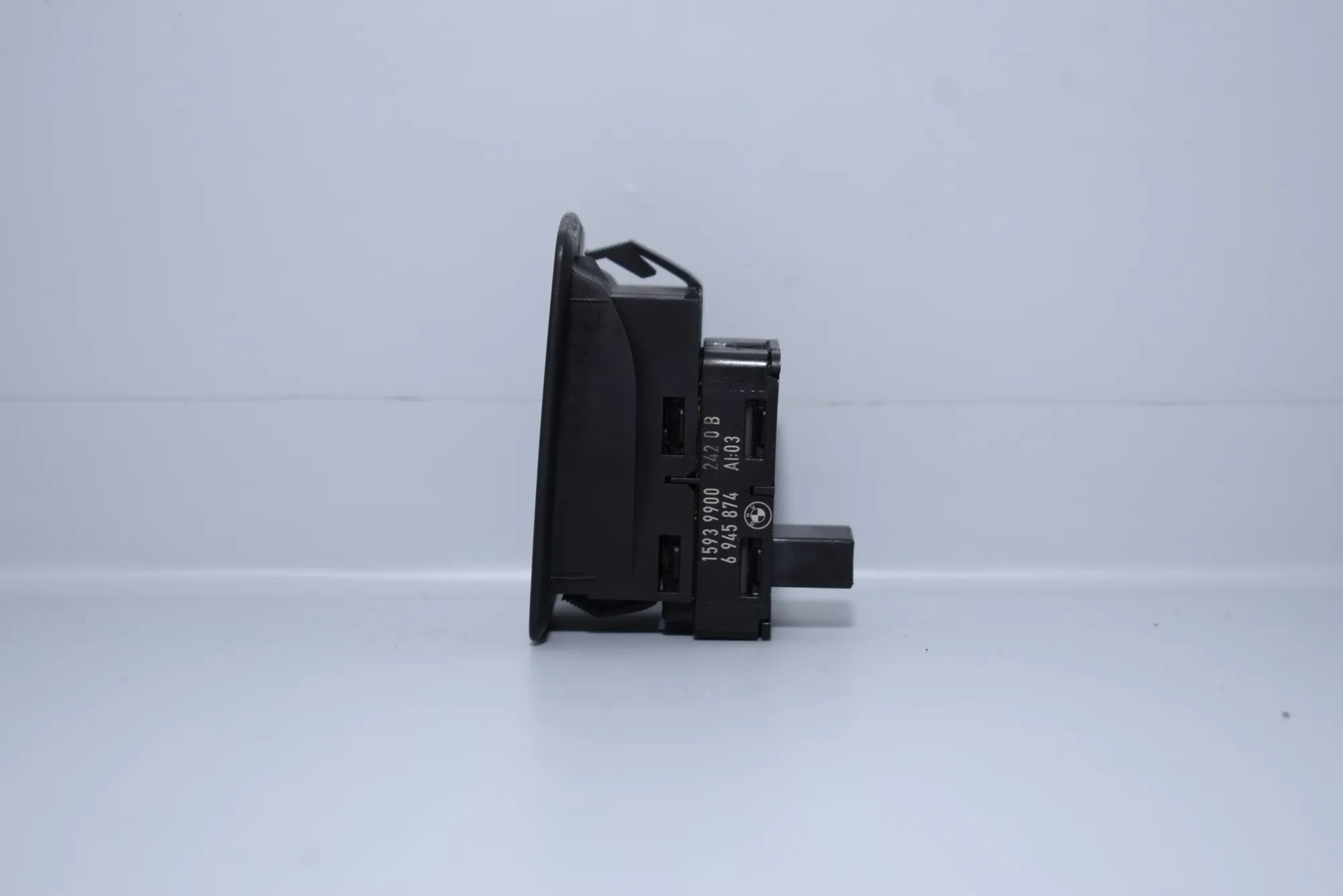 Rear Right Door Window Switch – OEM 6945874 · BMW 1 (E87) 118 d 2010