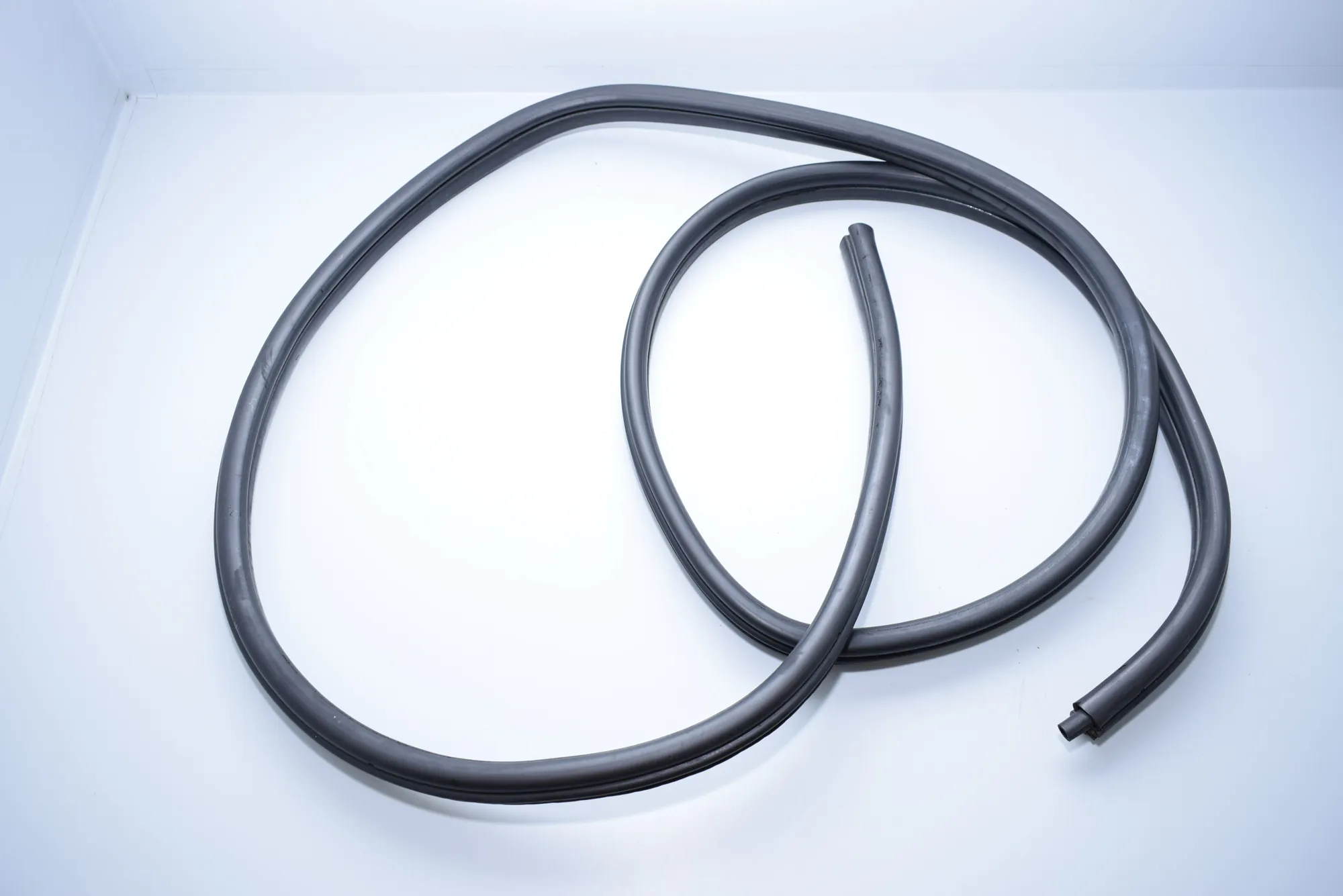 Rear Left Door Seal Rubber – OEM 7066618 · BMW 1 (E87) 118 d 2010 – 2