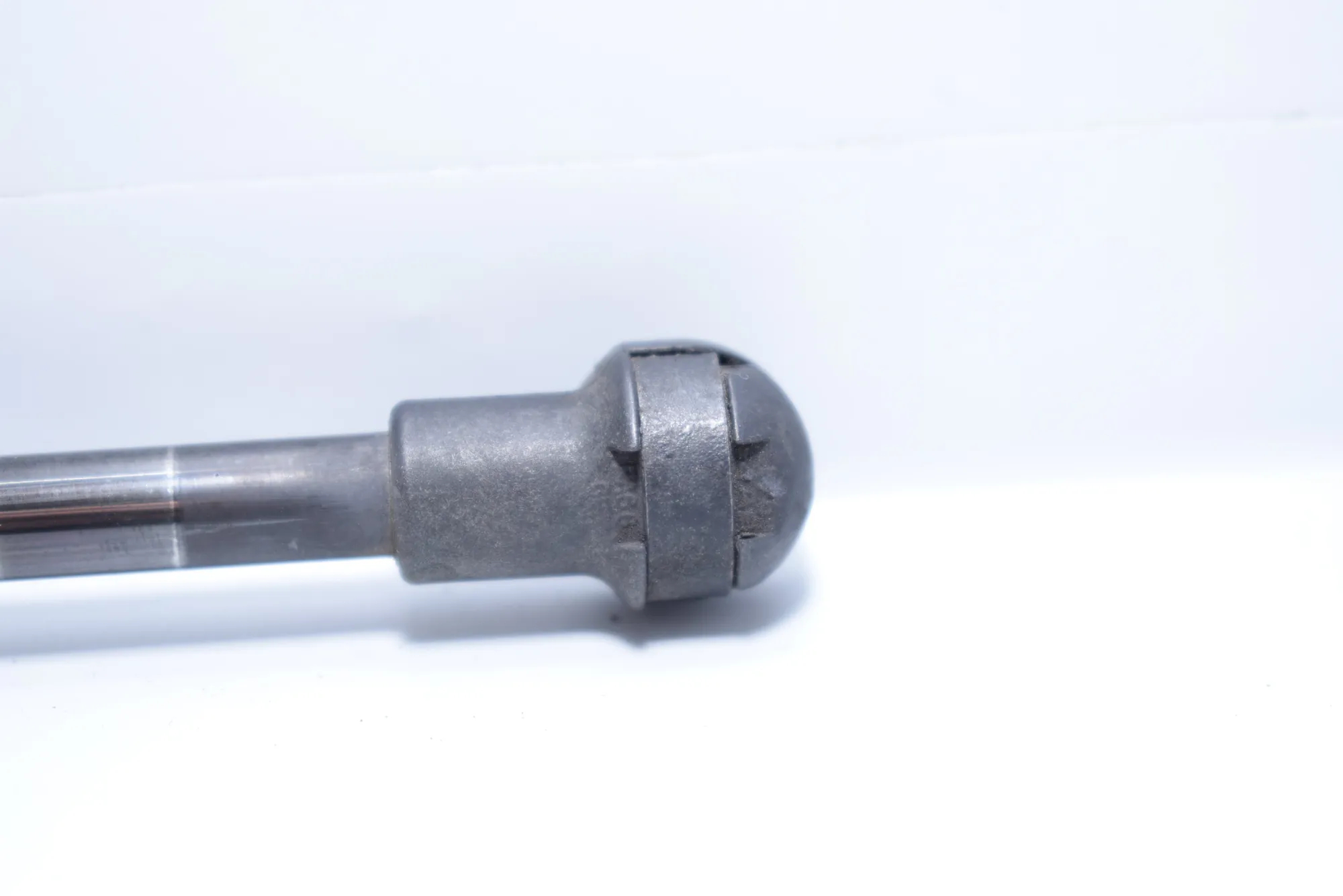 Right Side Tailgate Gas Strut – OEM 7060622 · BMW 1 (E87) 118 d 2010 – 7