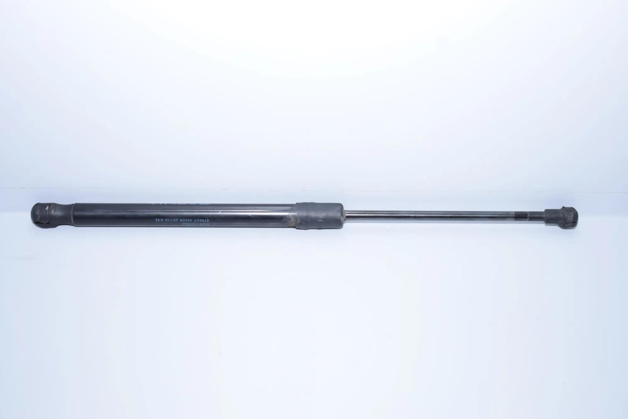 Left Side Tailgate Gas Strut – OEM 7060622 · BMW 1 (E87) 118 d 2010