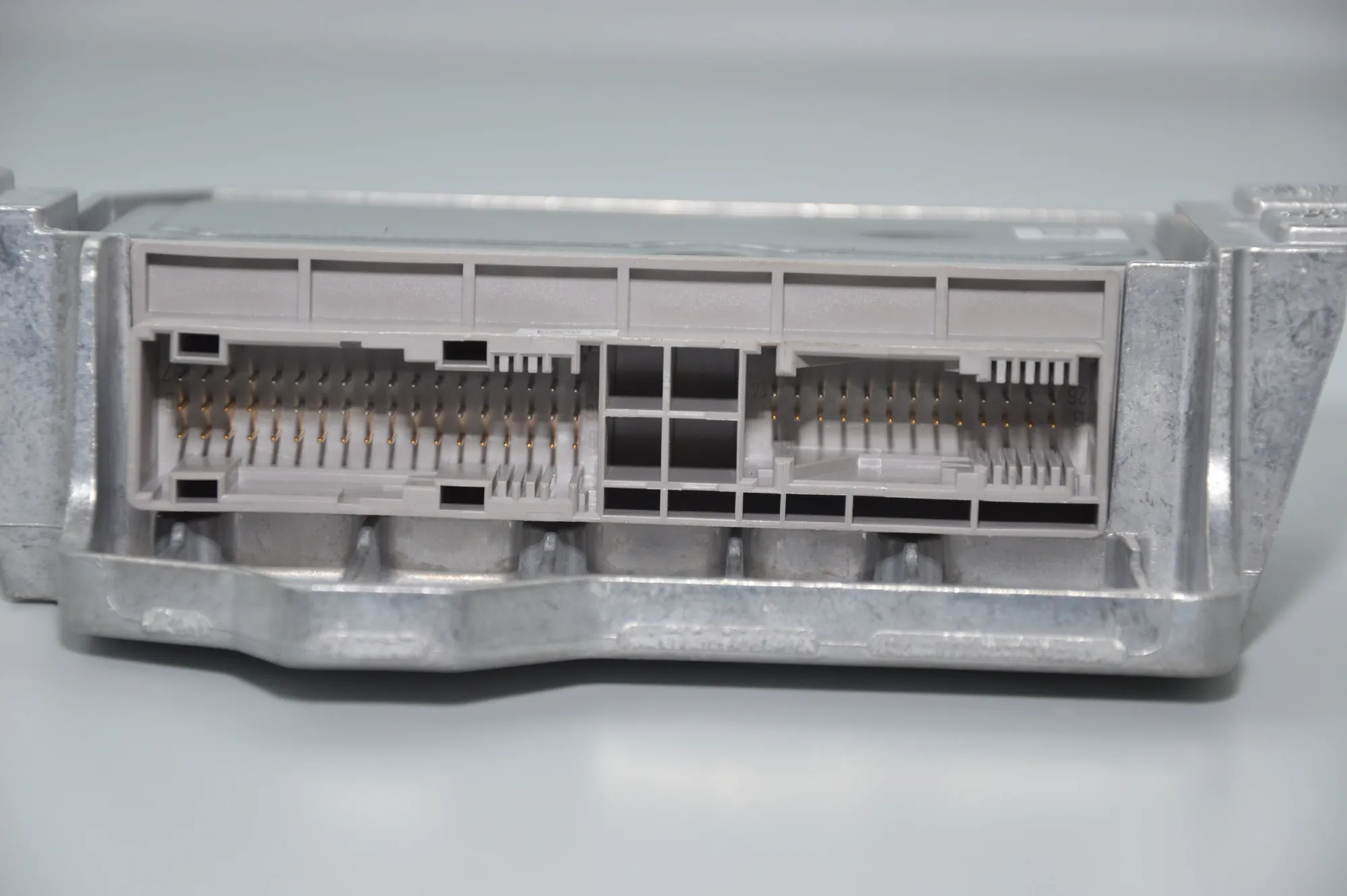SRS Control Unit – OEM 9166057 · BMW 3 Coupe (E92) 320 d 2007 – 6