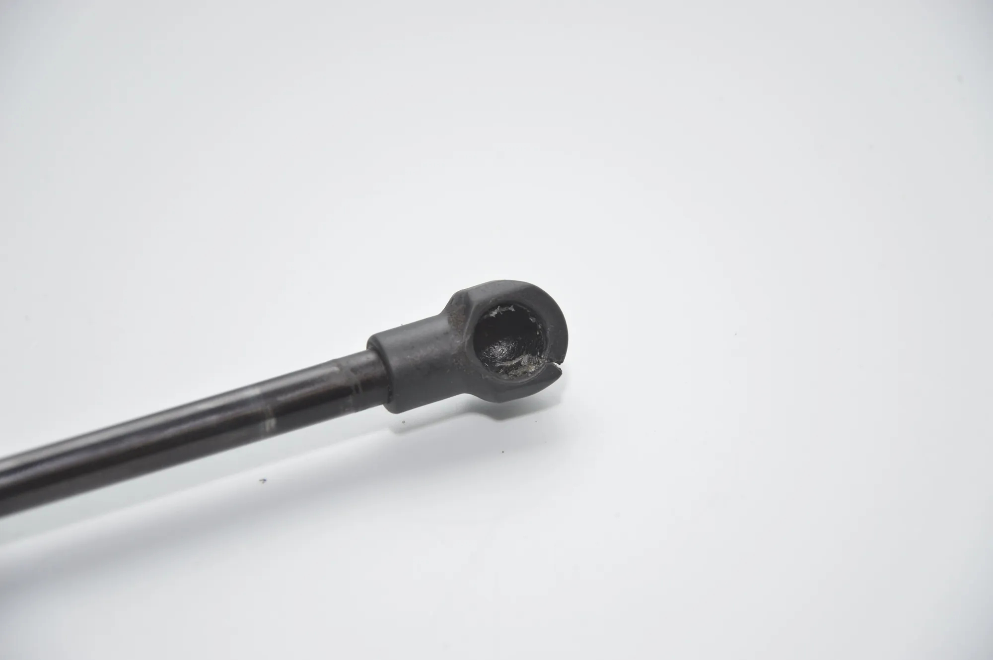 Front Left Bonnet Strut – OEM 7129190 · BMW 3 Coupe (E92) 320 d 2007 – 4