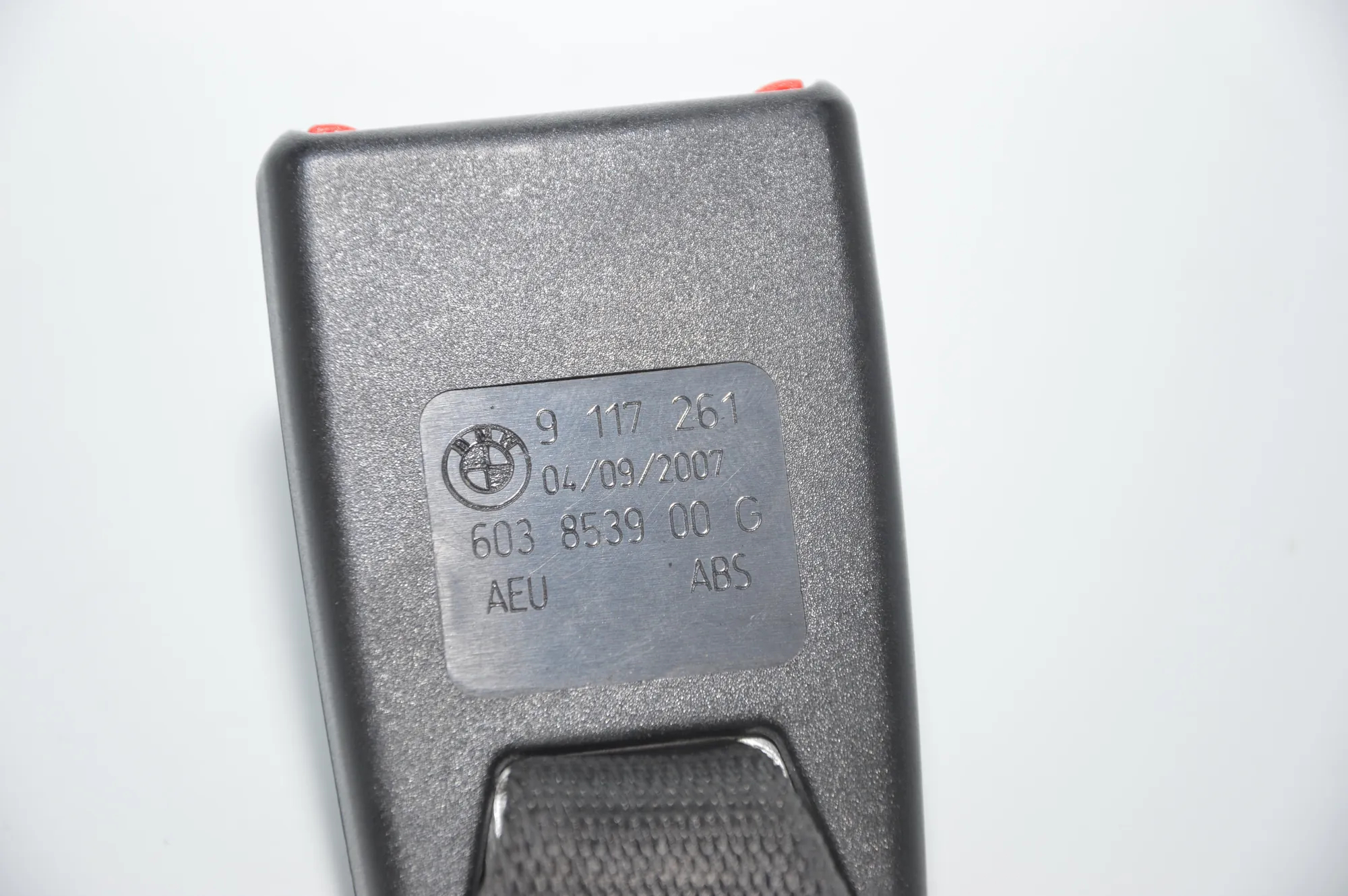 Rear Left Seat Buckle – OEM 9117261 · BMW 3 Coupe (E92) 320 d 2007 – 5