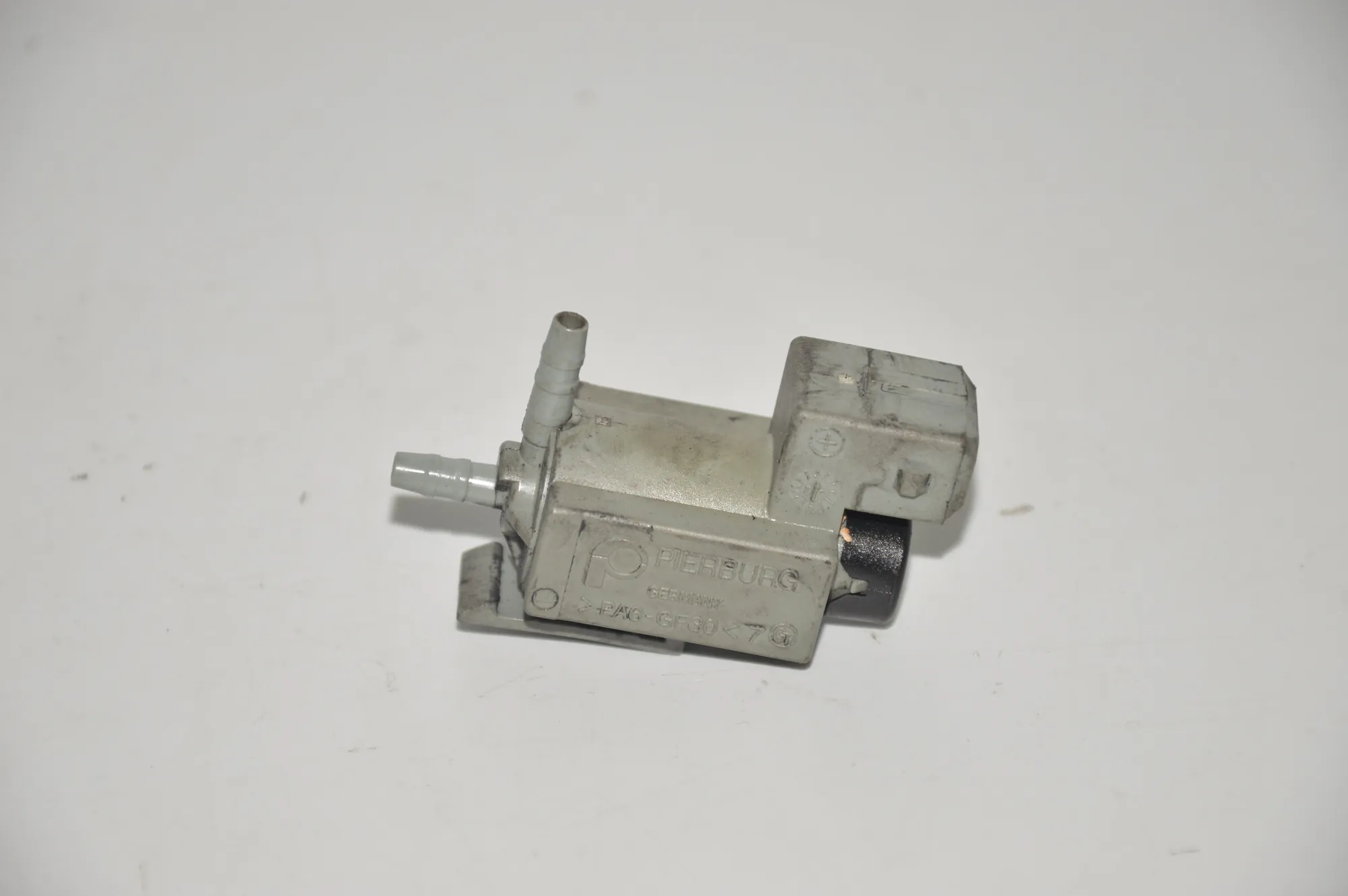 Solenoid Valve – OEM 7537612 · BMW 3 Coupe (E92) 320 d 2007