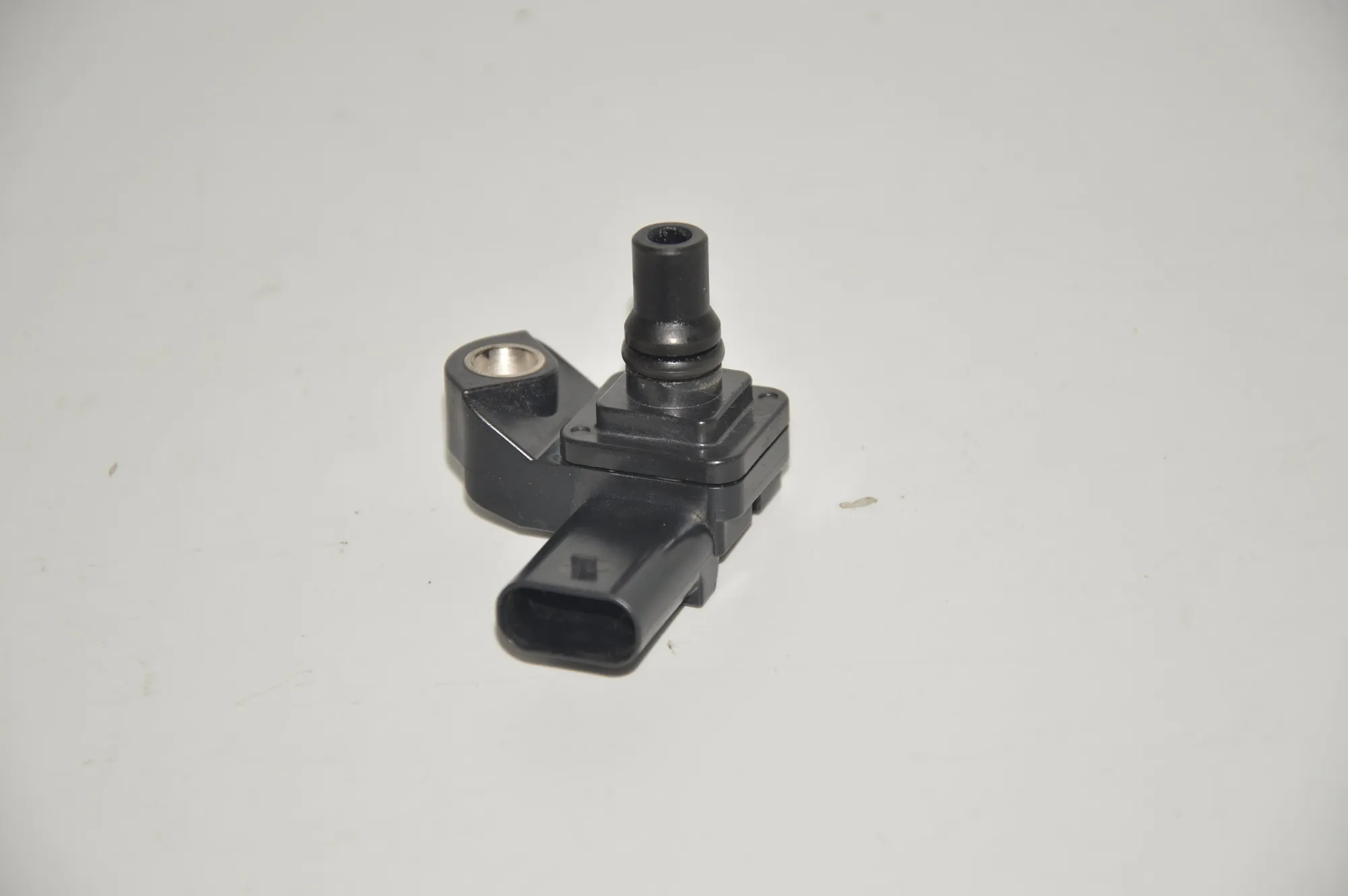 Intake Manifold Pressure Sensor – OEM 7804742 · BMW 3 Coupe (E92) 320 d 2007 – 2