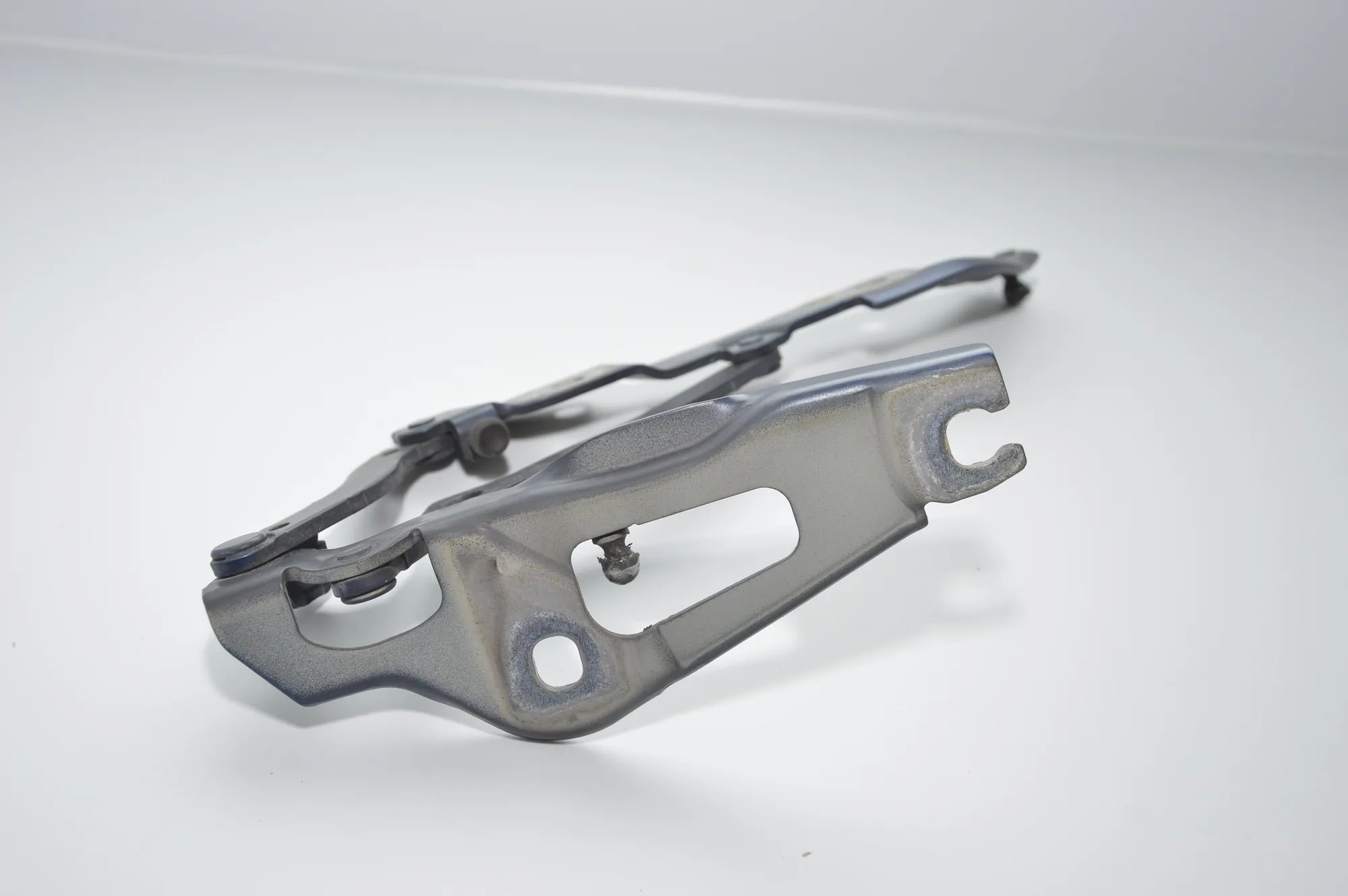 Right Side Bootlid Hinge – OEM 7060628 · BMW 3 Coupe (E92) 320 d 2007 – 3