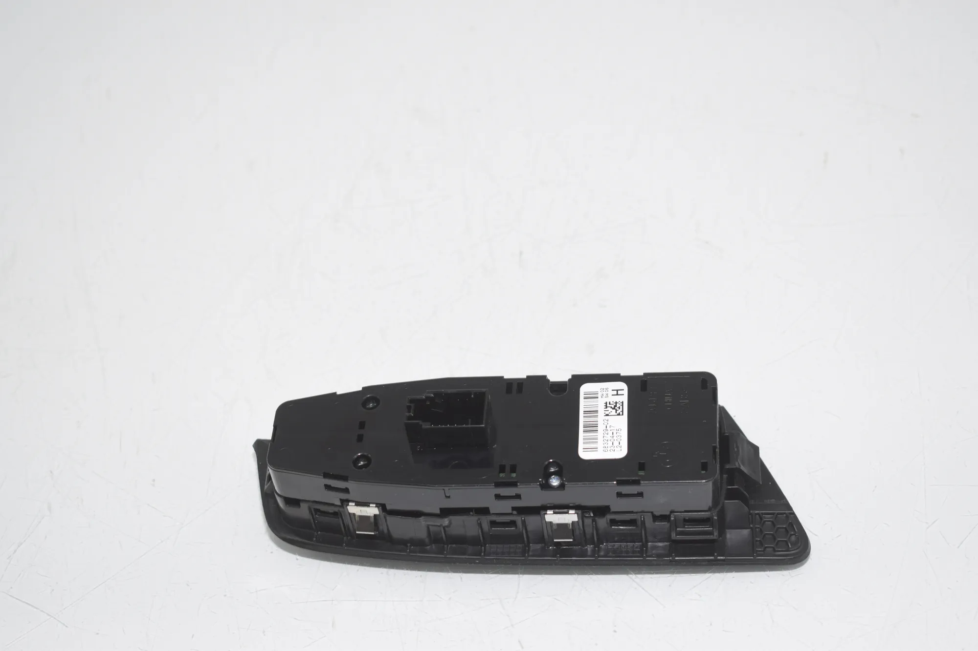 Front Left Door Window Switch – OEM 6832729 · BMW 5 (G30) (2016 - -) 540 i 2017 – 3