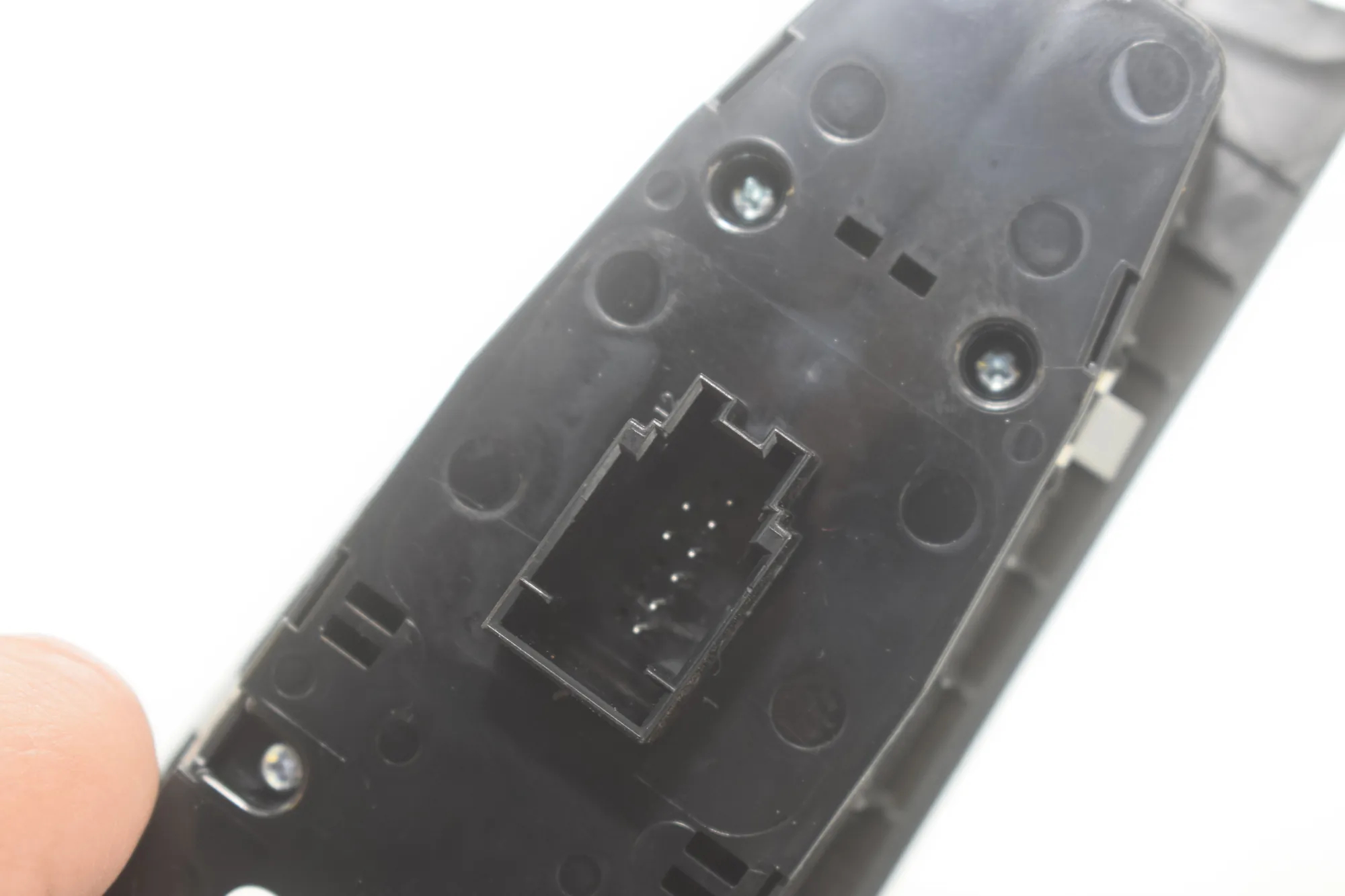 Front Left Door Window Switch – OEM 6832729 · BMW 5 (G30) (2016 - -) 540 i 2017 – 4