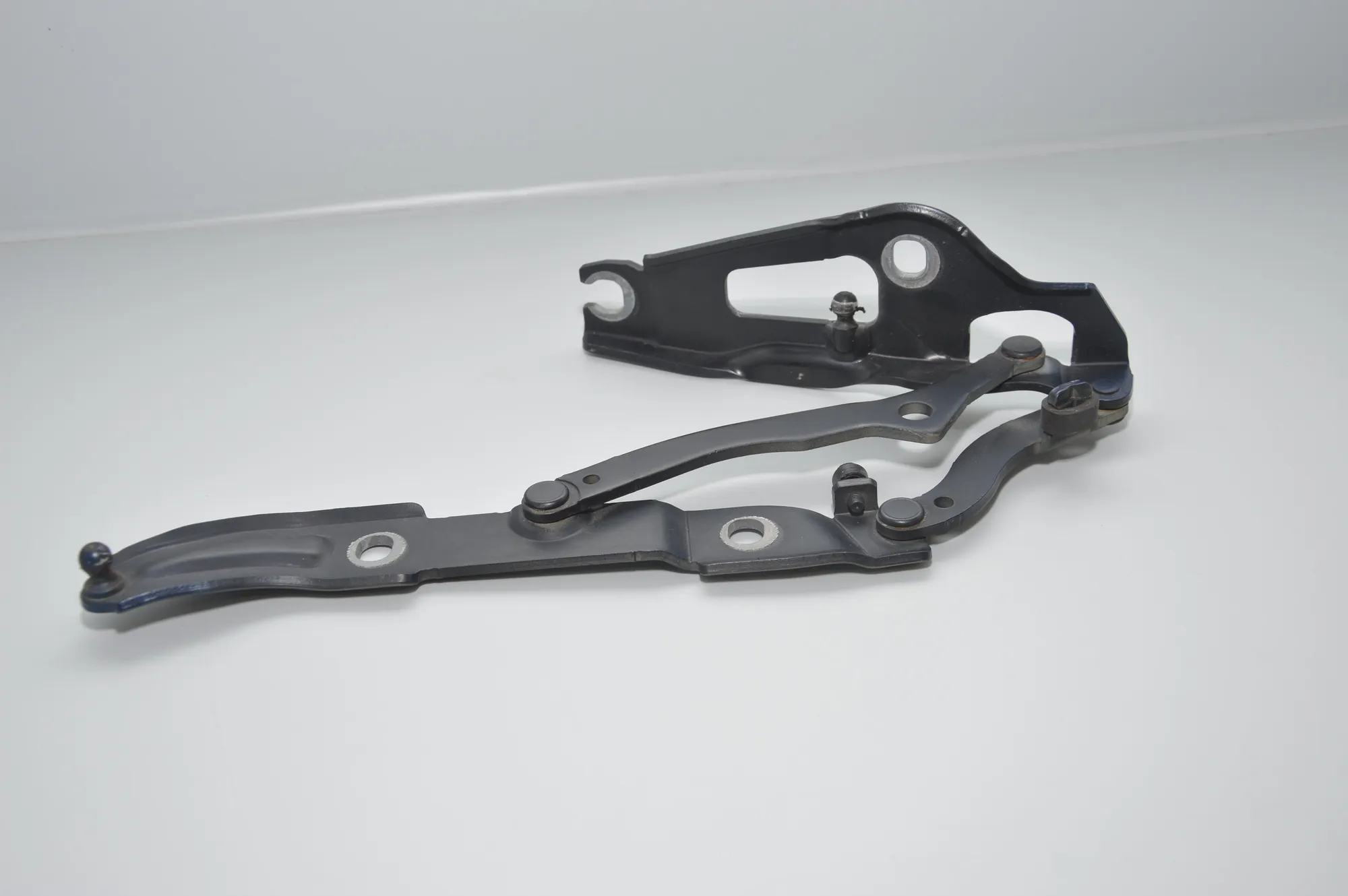 Left Side Bootlid Hinge – OEM 7060627 · BMW 3 Coupe (E92) 320 d 2007