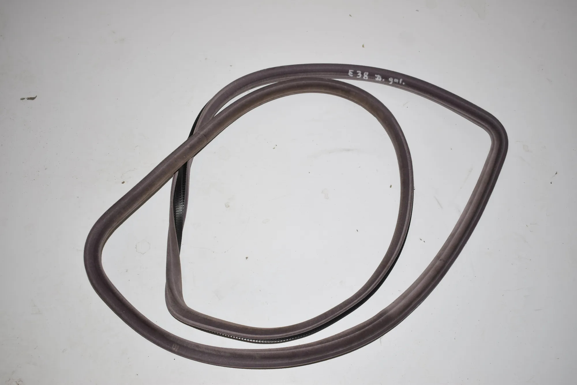 Rear Right Door Seal Rubber – OEM NA · BMW 7 (E38) 728 i, iL 1999