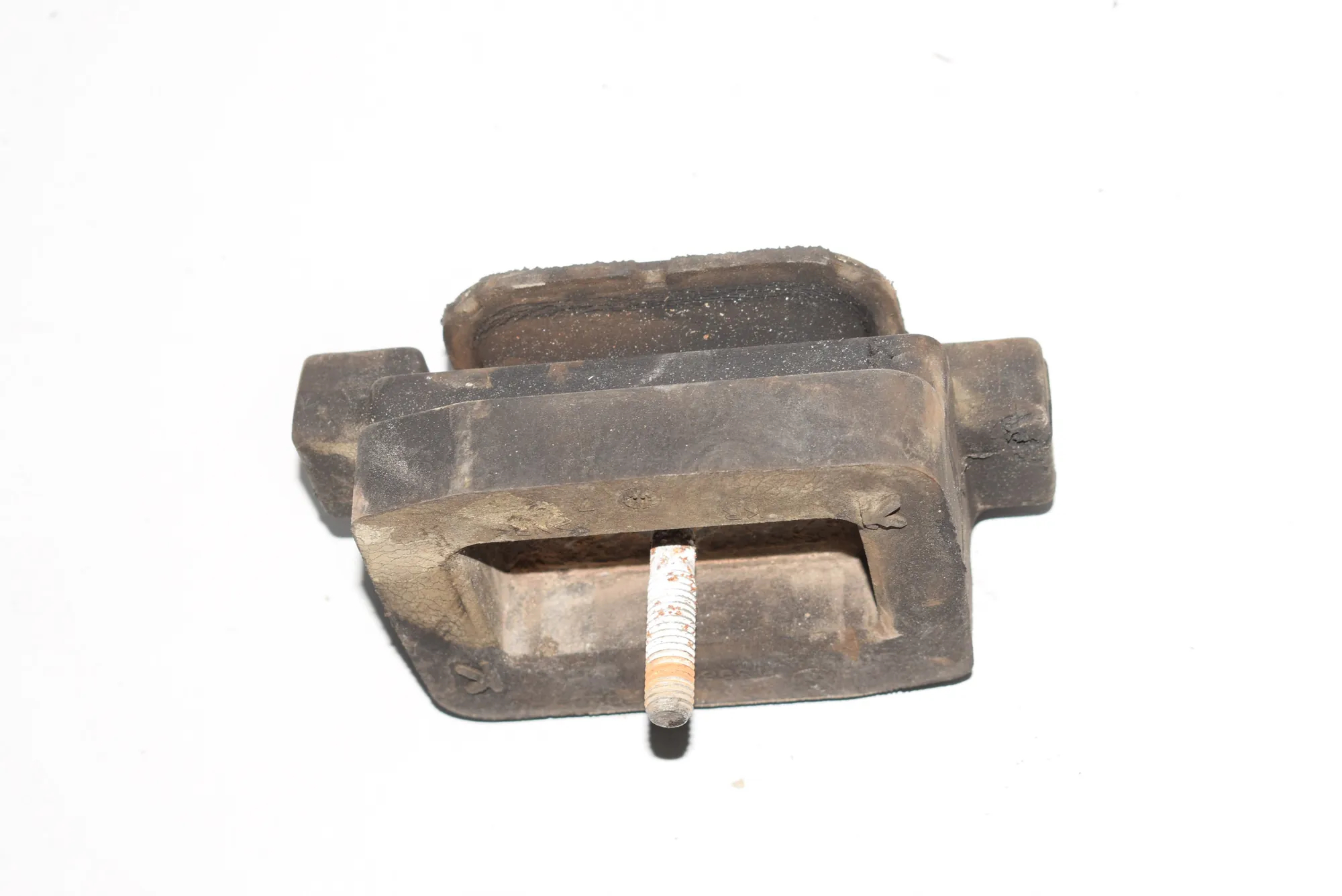Gearbox Mount – OEM 6770289 · BMW 7 (F01, F02) BMW 7 (F01, F02) 2008 – 2