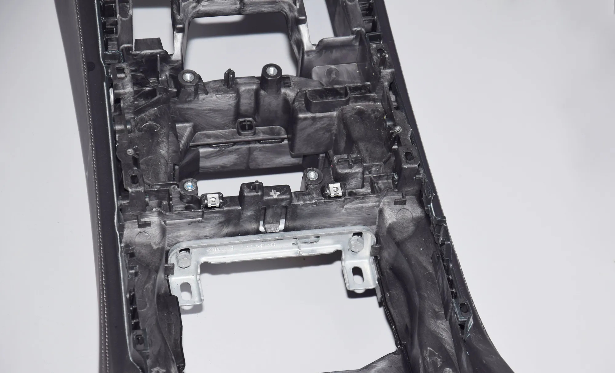 Armrest – OEM 5847704 · BMW 7 (G11, G12) BMW 7 (G11, G12) 2016 – 3