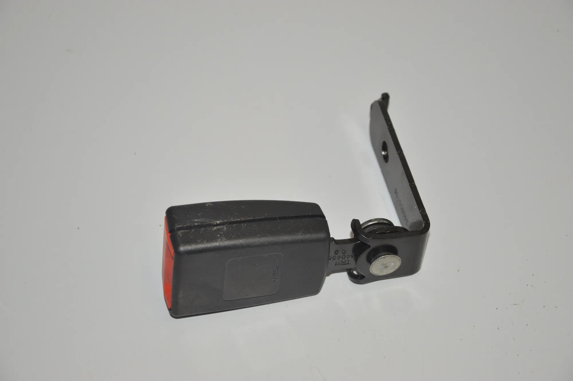 Rear Middle Seat Buckle – OEM 7226393 · BMW 6 Coupe (F13) BMW 6 Coupe (F13) 2015 – 3