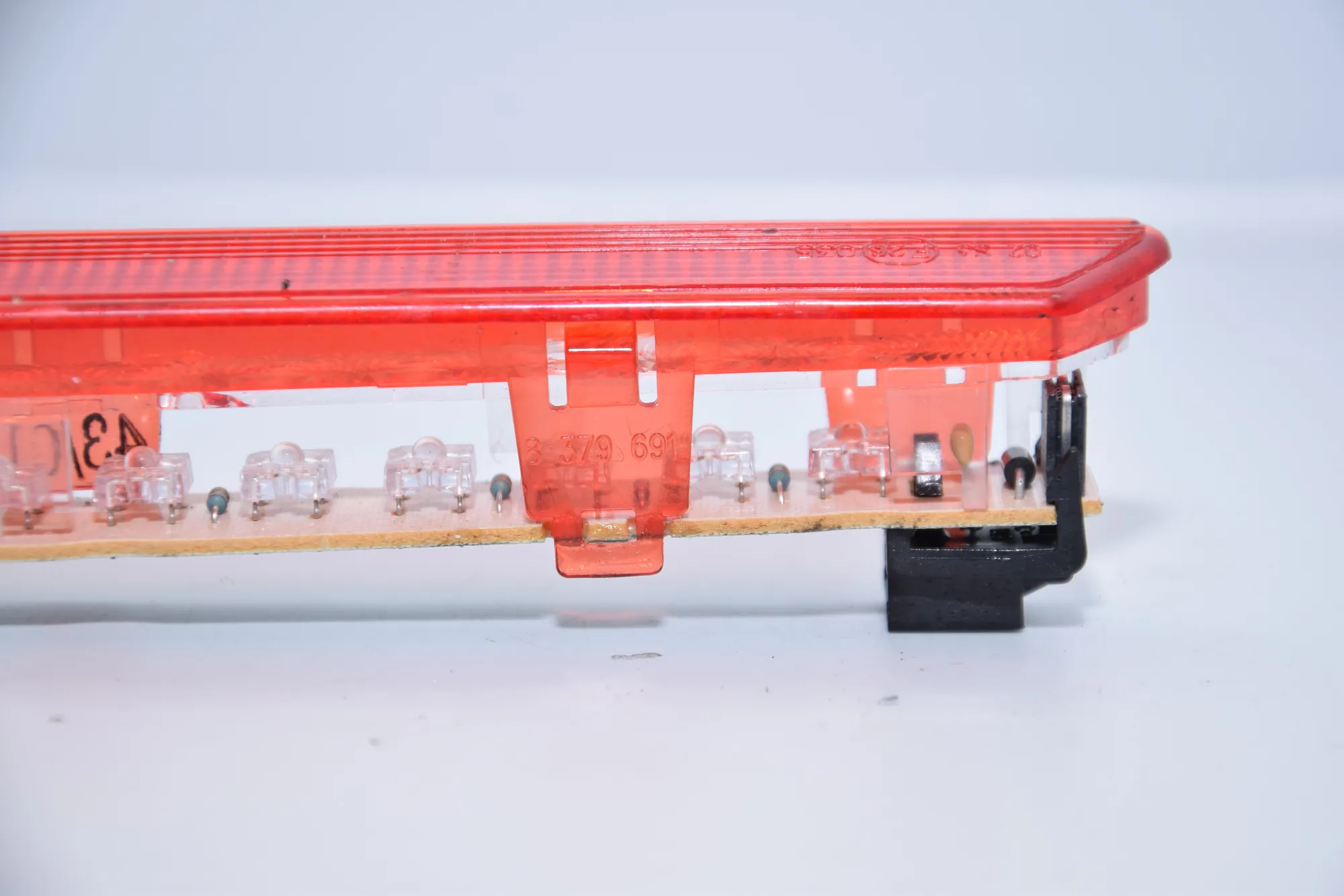 Rear Third Brake Stop Light – OEM 8379691 · BMW 7 (E65, E66, E67) BMW 7 (E65, E66, E67) 2001 – 4