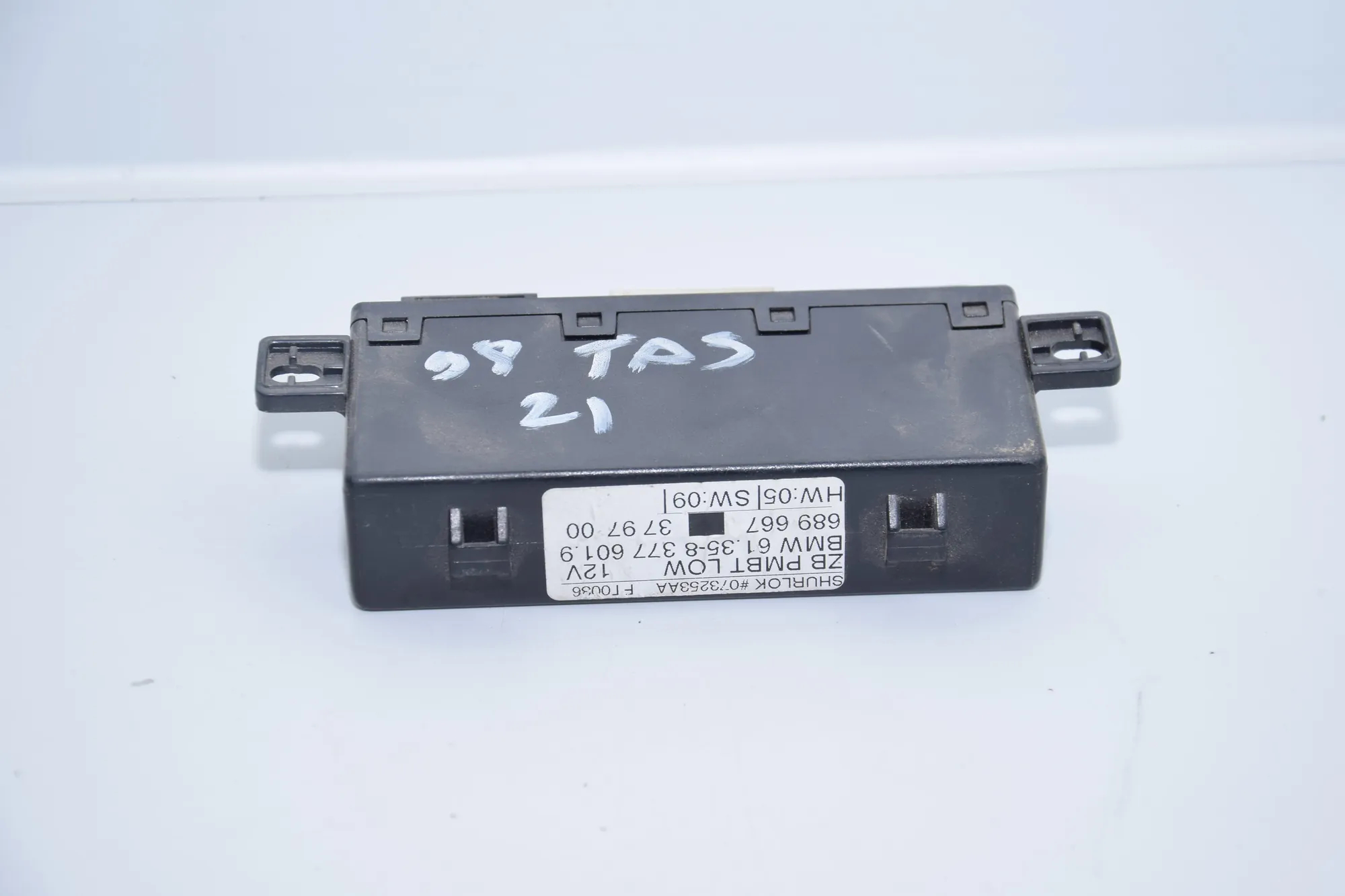 Front Left Door Control Unit – OEM 8377601 · BMW 5 (E39) BMW 5 (E39) 2001 – 3
