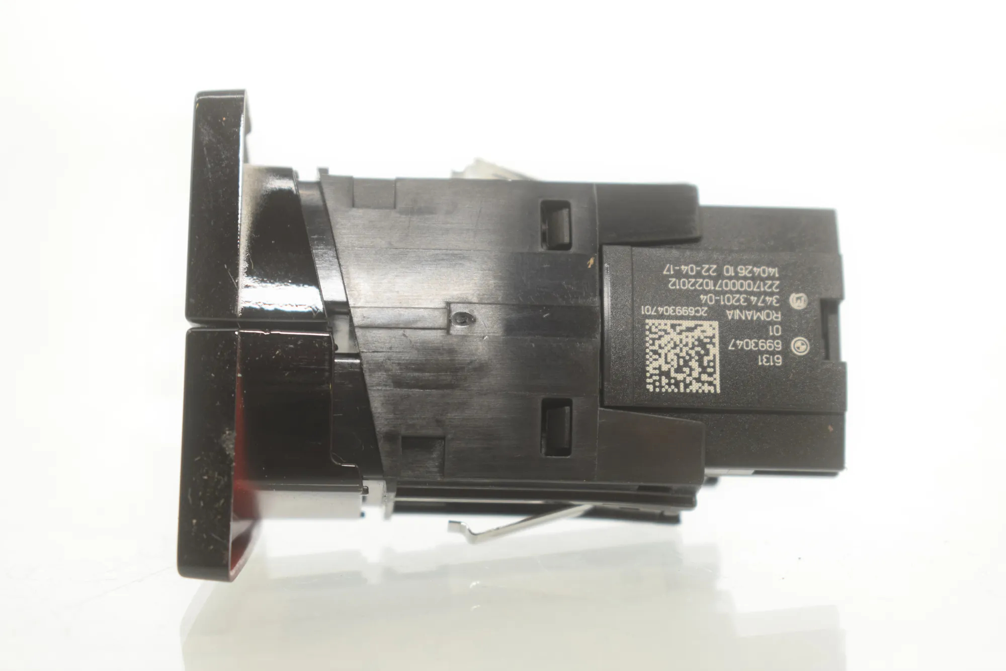 Hazard Button – OEM 6993047 · BMW 5 (G30) (2016 - -) 540 i 2017 – 4