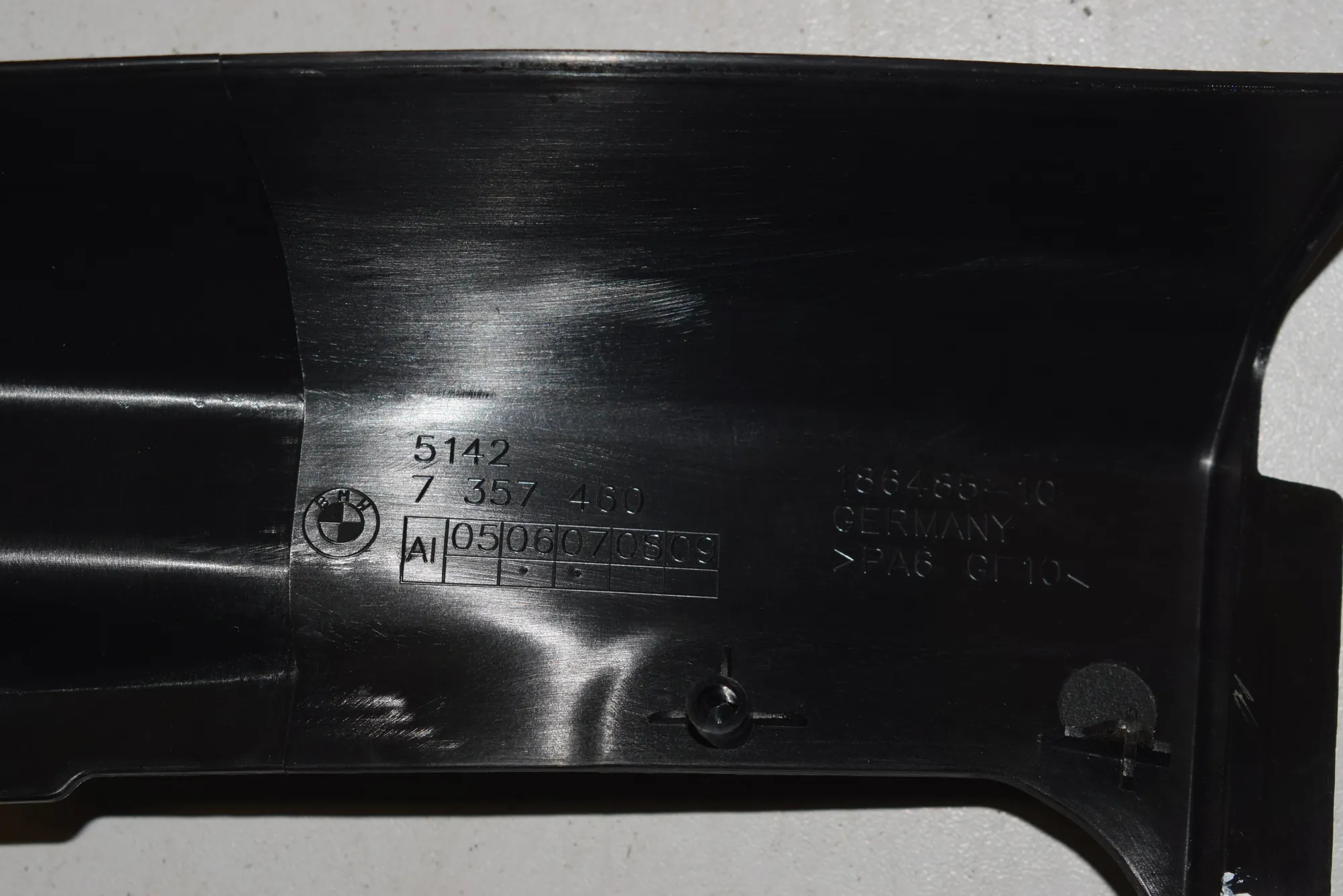 Rear Right Door Molding – OEM 7357460 · BMW 7 (G11, G12) BMW 7 (G11, G12) 2017 – 6