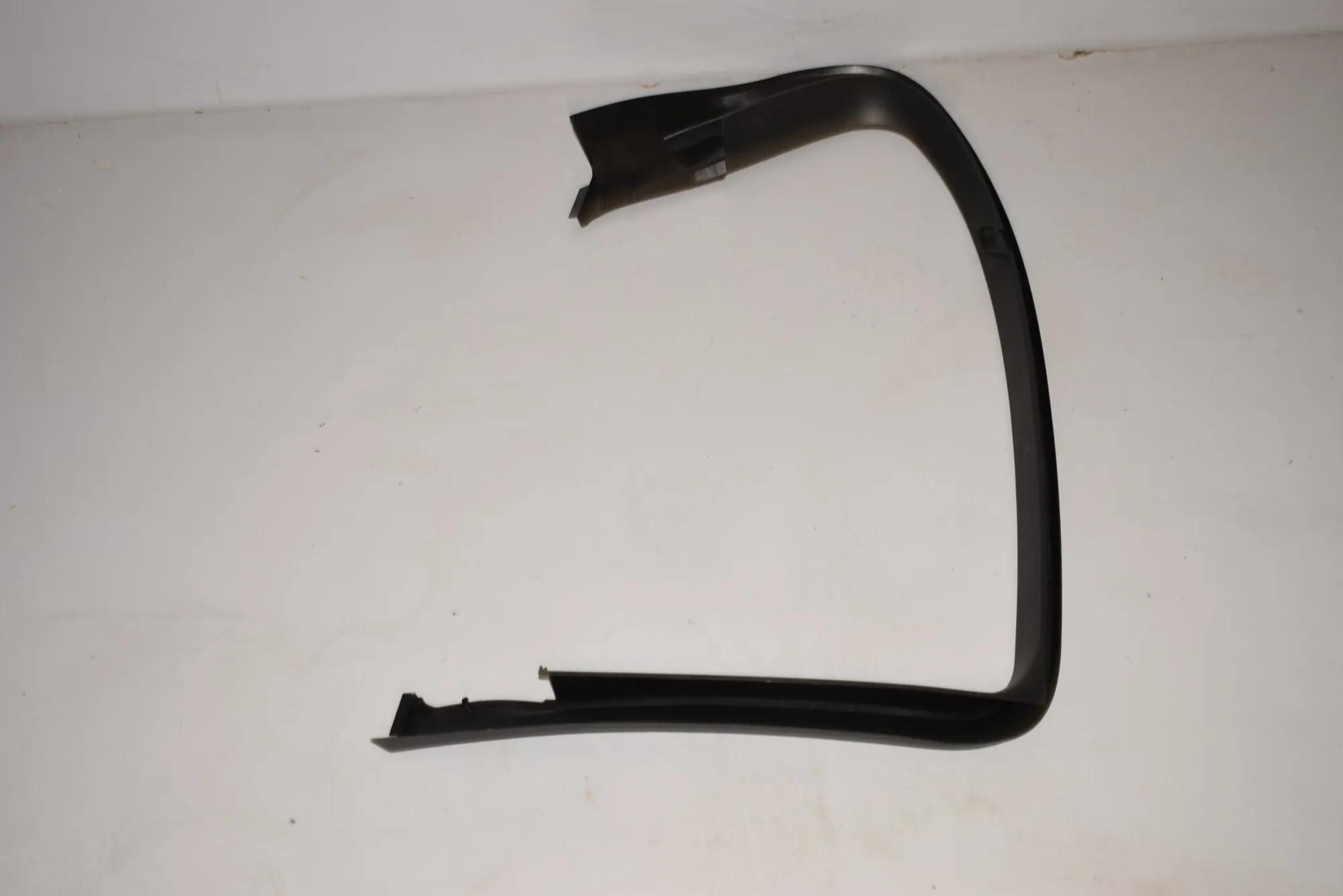 Rear Right Door Molding – OEM 7357460 · BMW 7 (G11, G12) BMW 7 (G11, G12) 2017 – 5