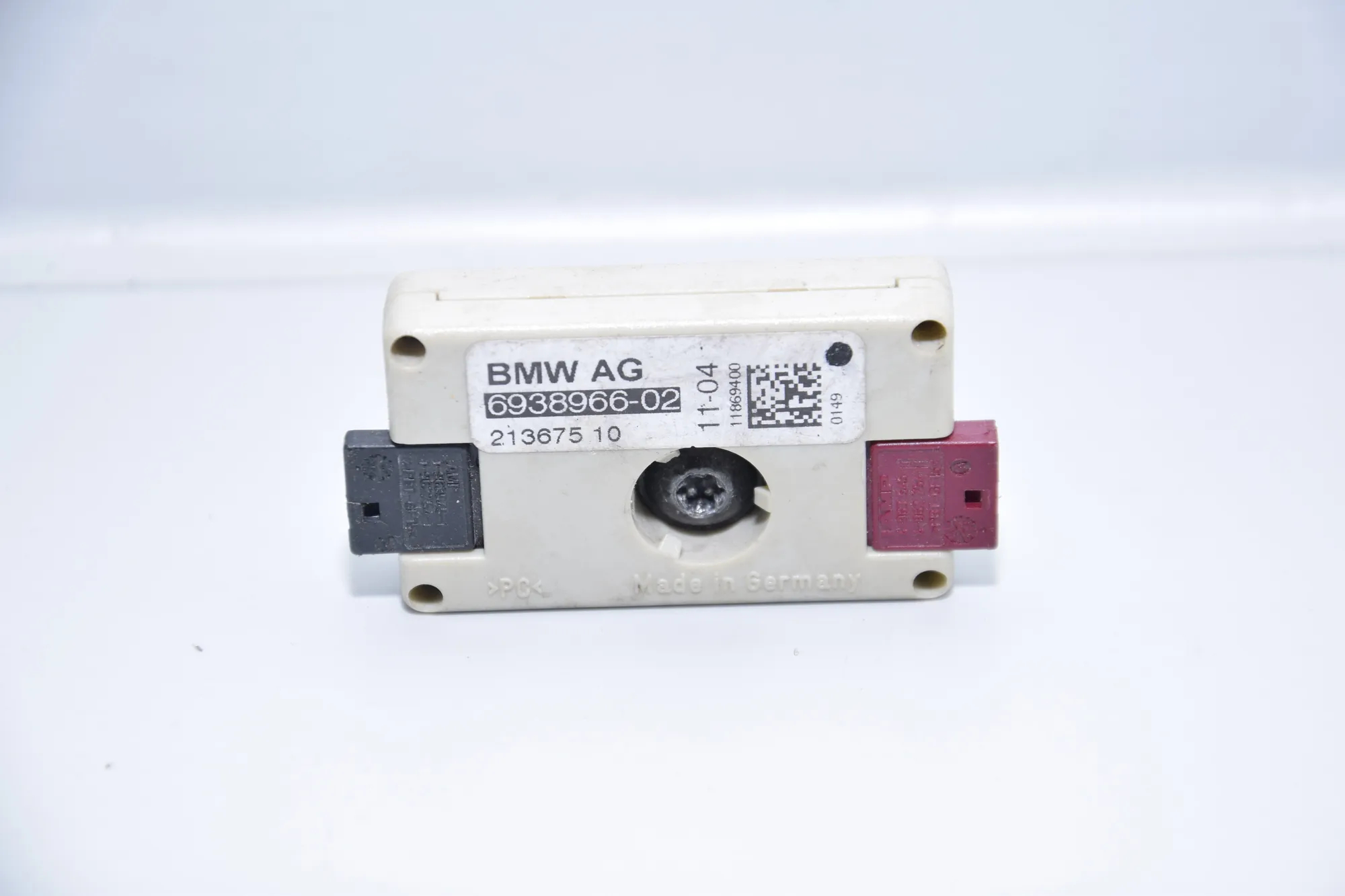 Antenna Amplifier – OEM 6938966 · BMW 5 (E60) BMW 5 (E60) 2004