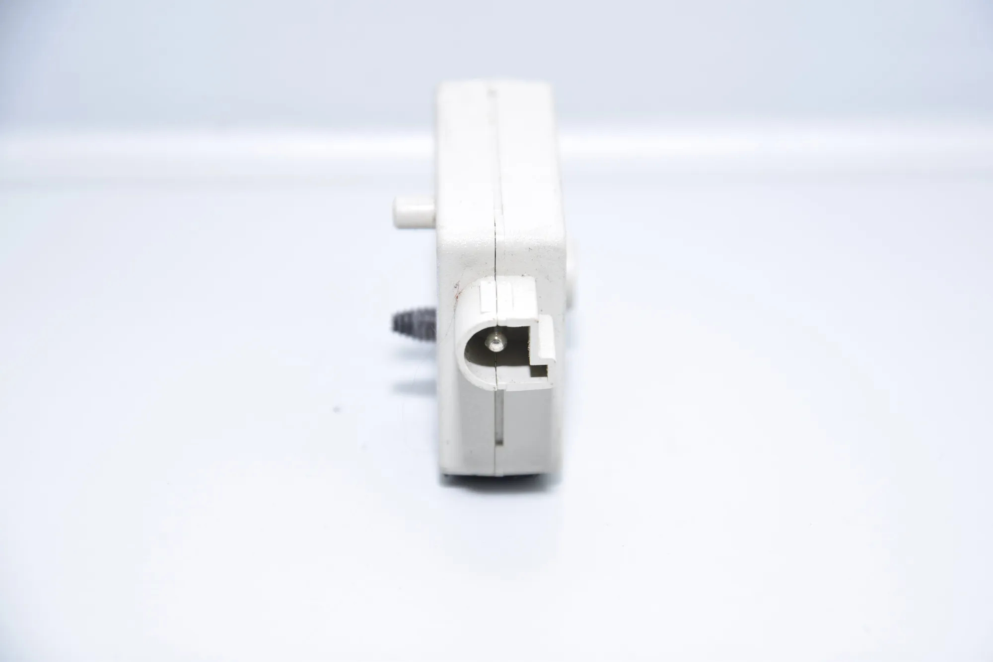Antenna Amplifier – OEM 6990090 · BMW 3 (E90) BMW 3 (E90) 2009 – 4