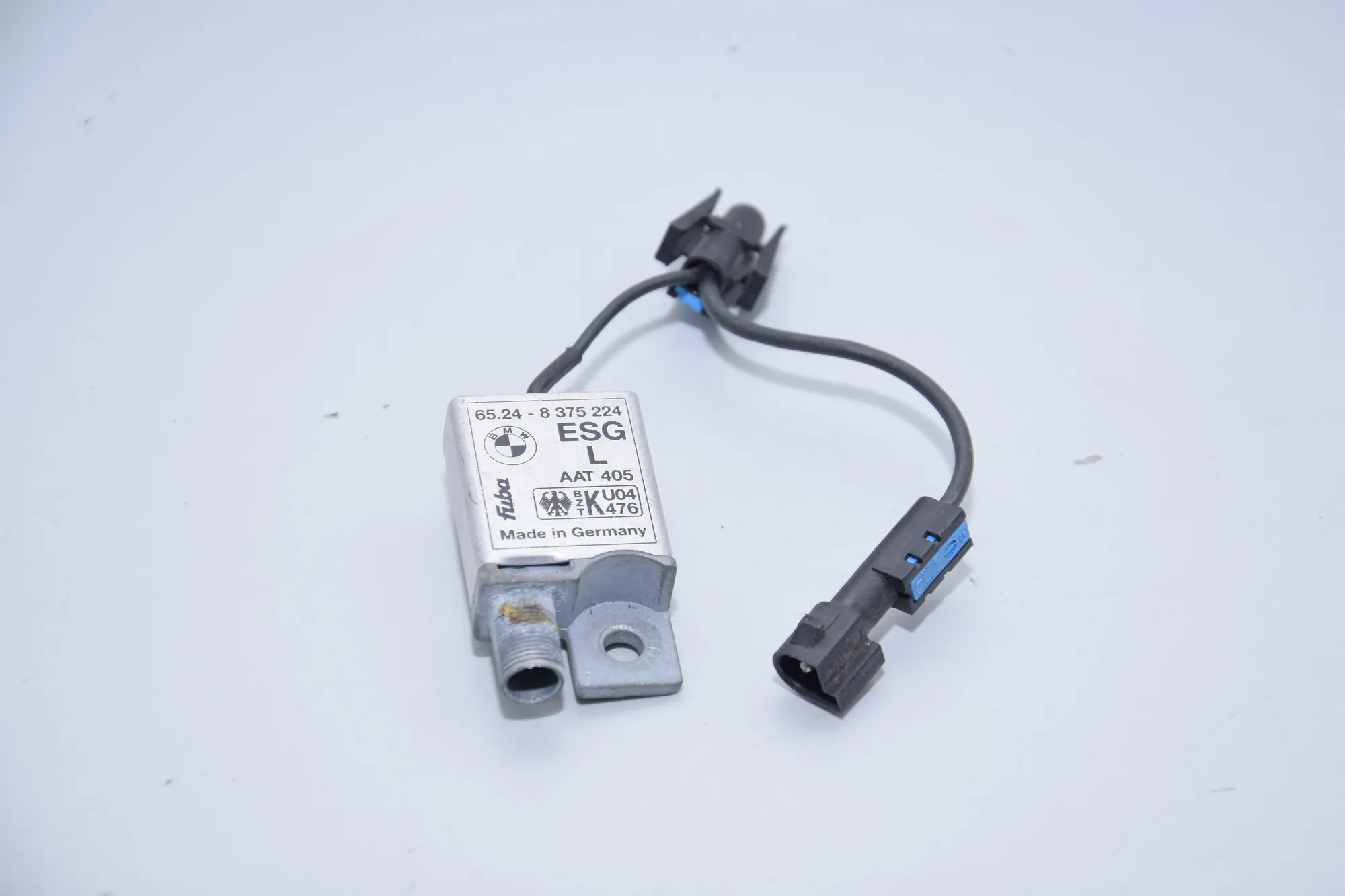 Antenna Amplifier – OEM 8375224 · BMW 7 (E38) BMW 7 (E38) 2000