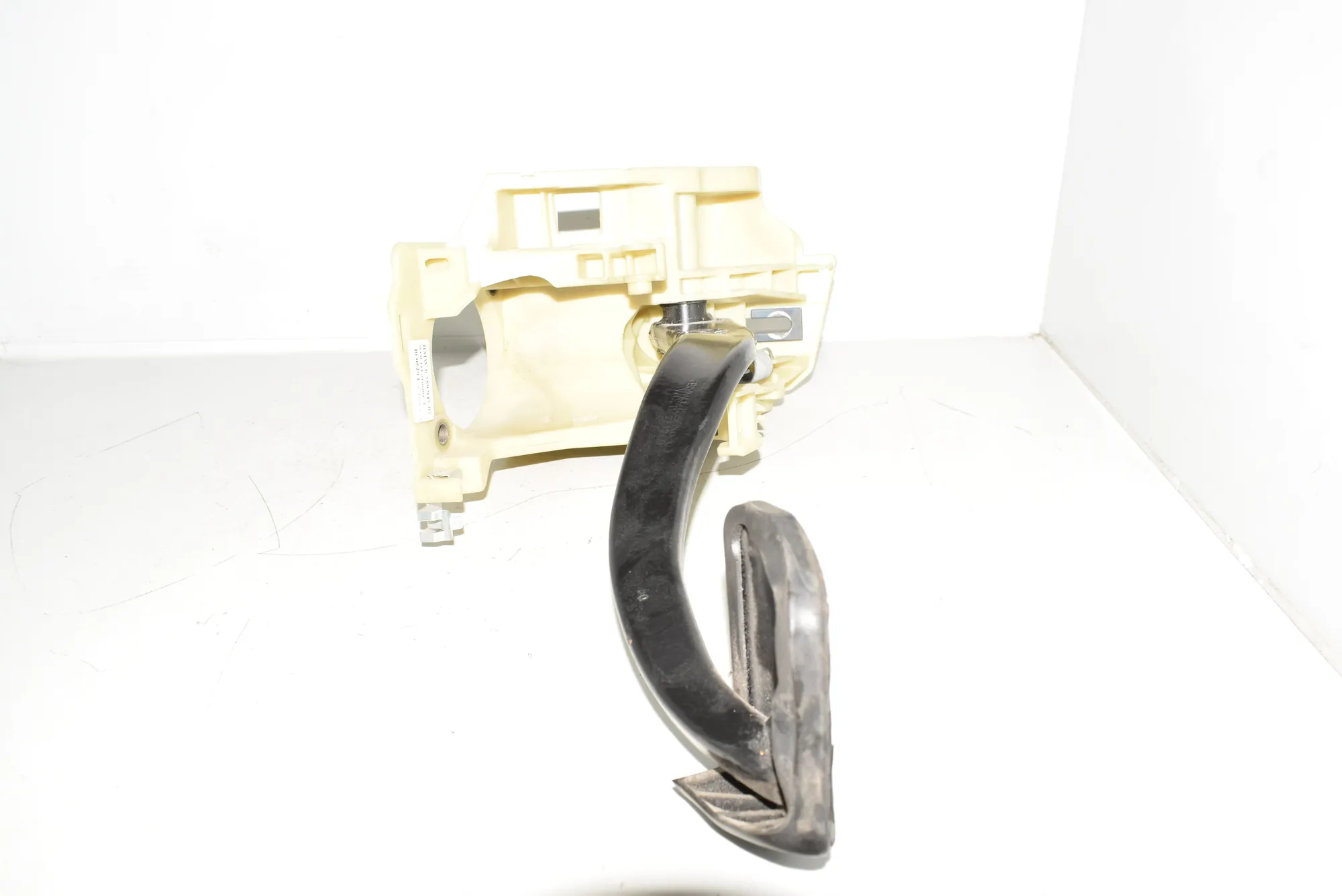 Brake Pedal – OEM 6759947 · BMW 5 (E60) BMW 5 (E60) 2004 – 4