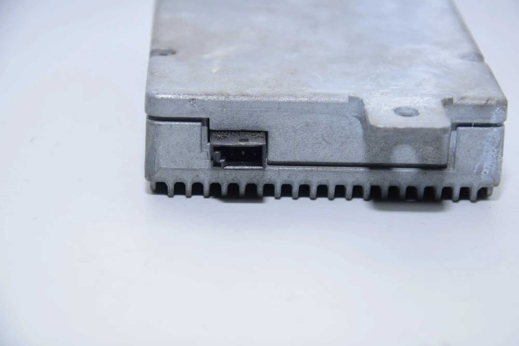 Antenna Amplifier – OEM 8372374 · BMW 5 (E39) BMW 5 (E39) 2001 – 4