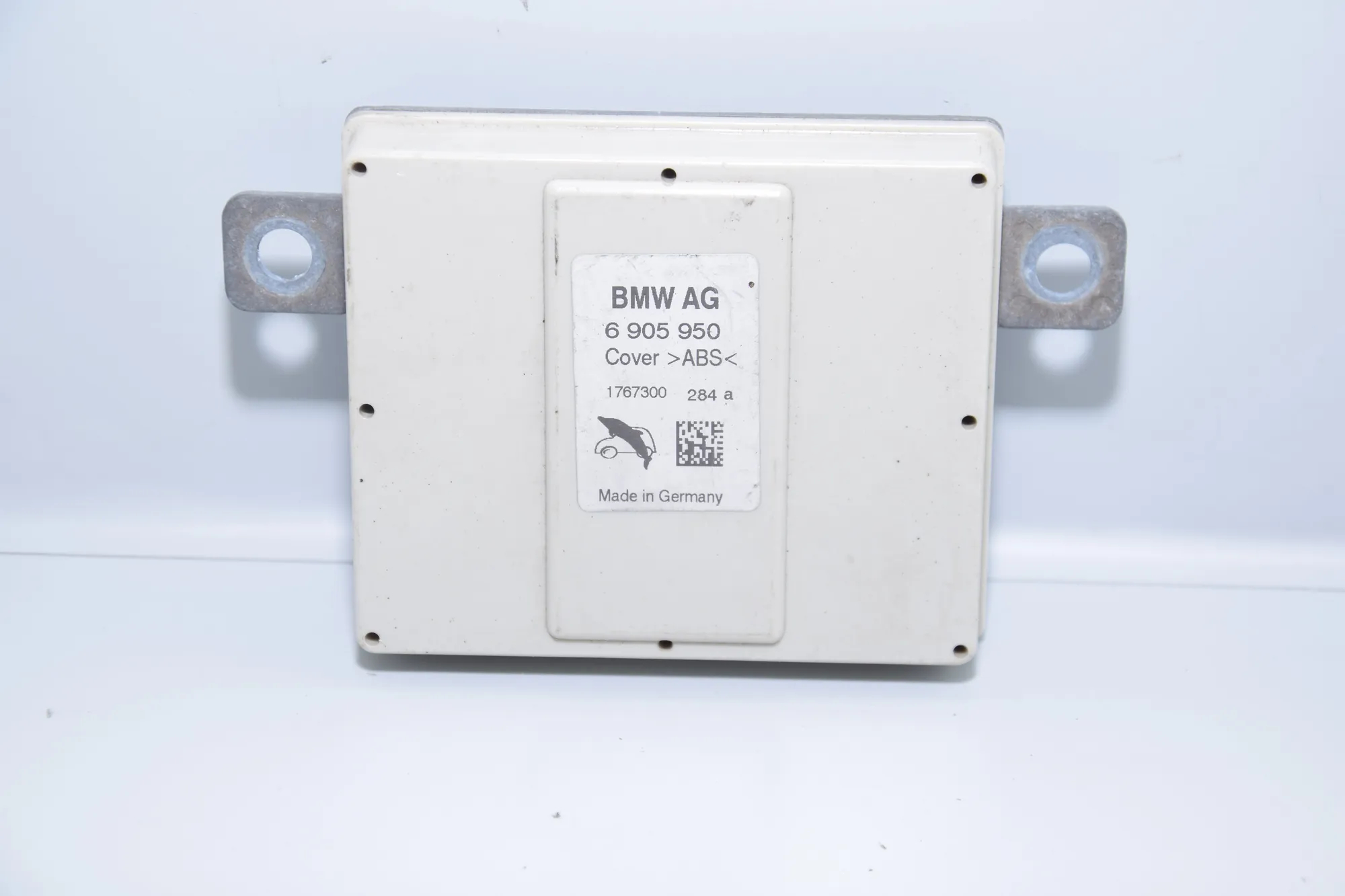 Antenna Amplifier – OEM 6905950 · BMW X5 (E53) BMW X5 (E53) 2000