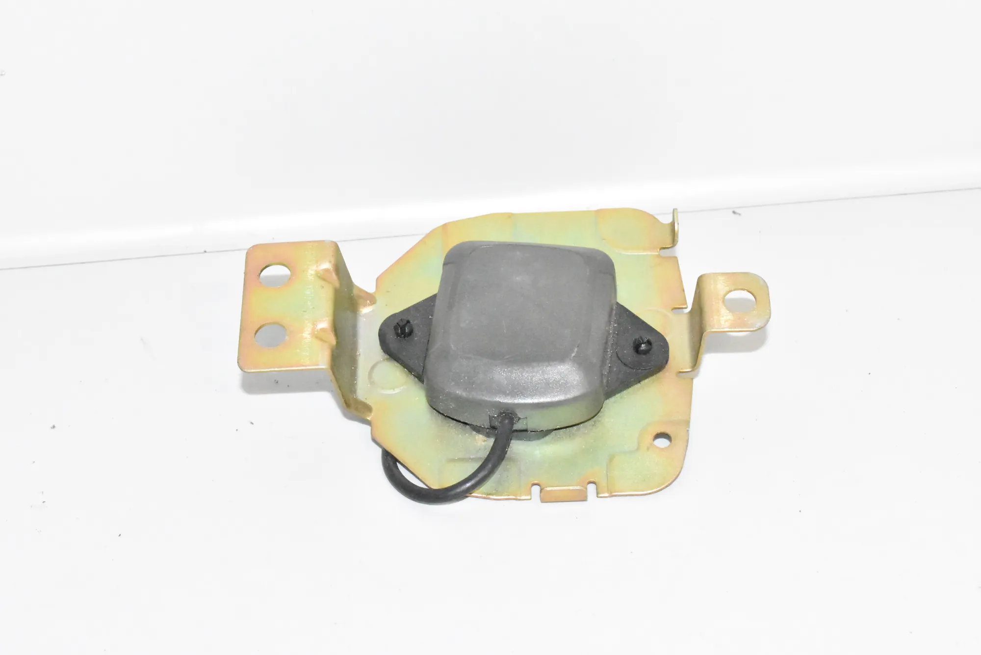 Antenna – OEM 8360722 · BMW 5 Touring (E39) BMW 5 Touring (E39) 2001