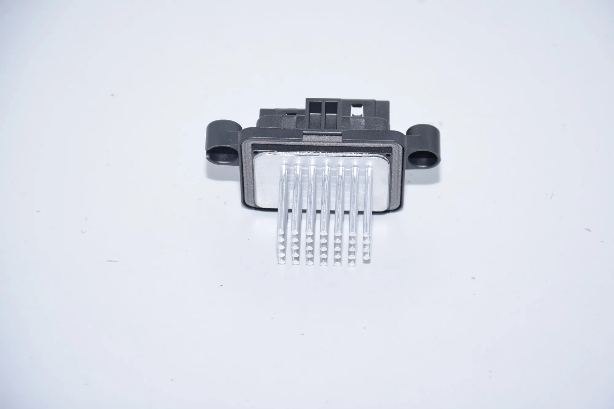 Interior Heater Resistor – OEM 6471672 · BMW 7 (G11, G12) BMW 7 (G11, G12) 2016 – 2