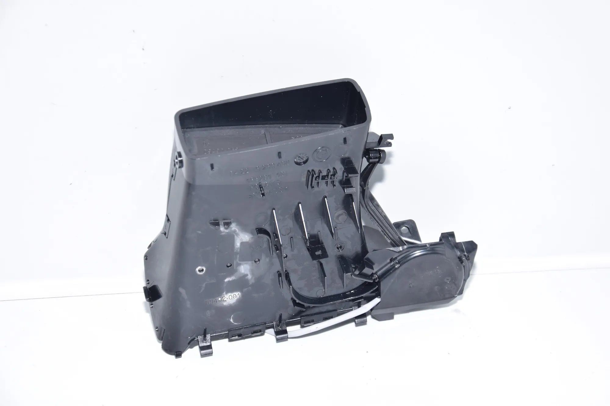 Dashboard Air Vents – OEM 9299498 · BMW 7 (G11, G12) BMW 7 (G11, G12) 2015 – 3